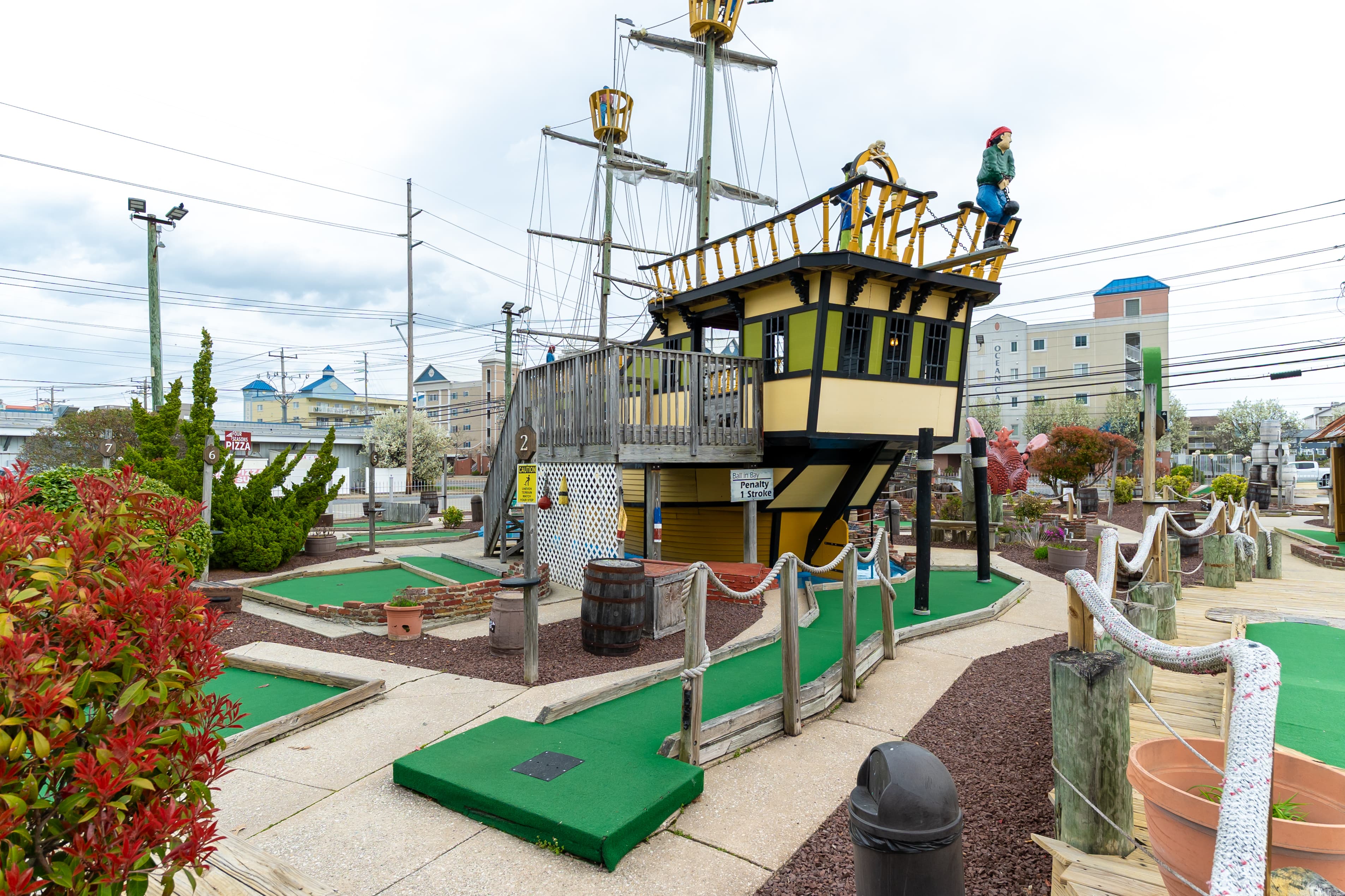 Old Pro Golf - 136th Street - Image 6