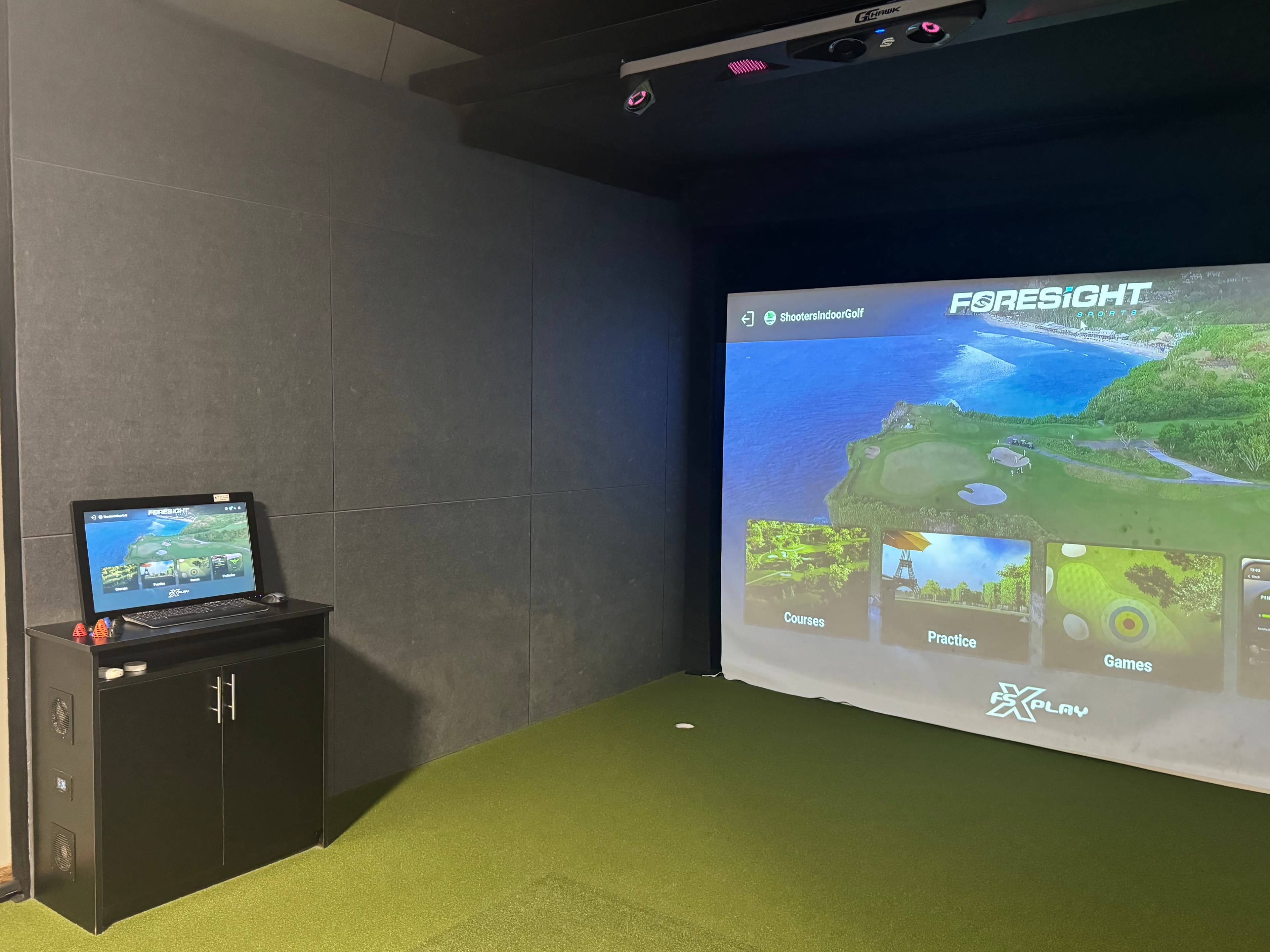 Shooters Indoor Golf - Image 9