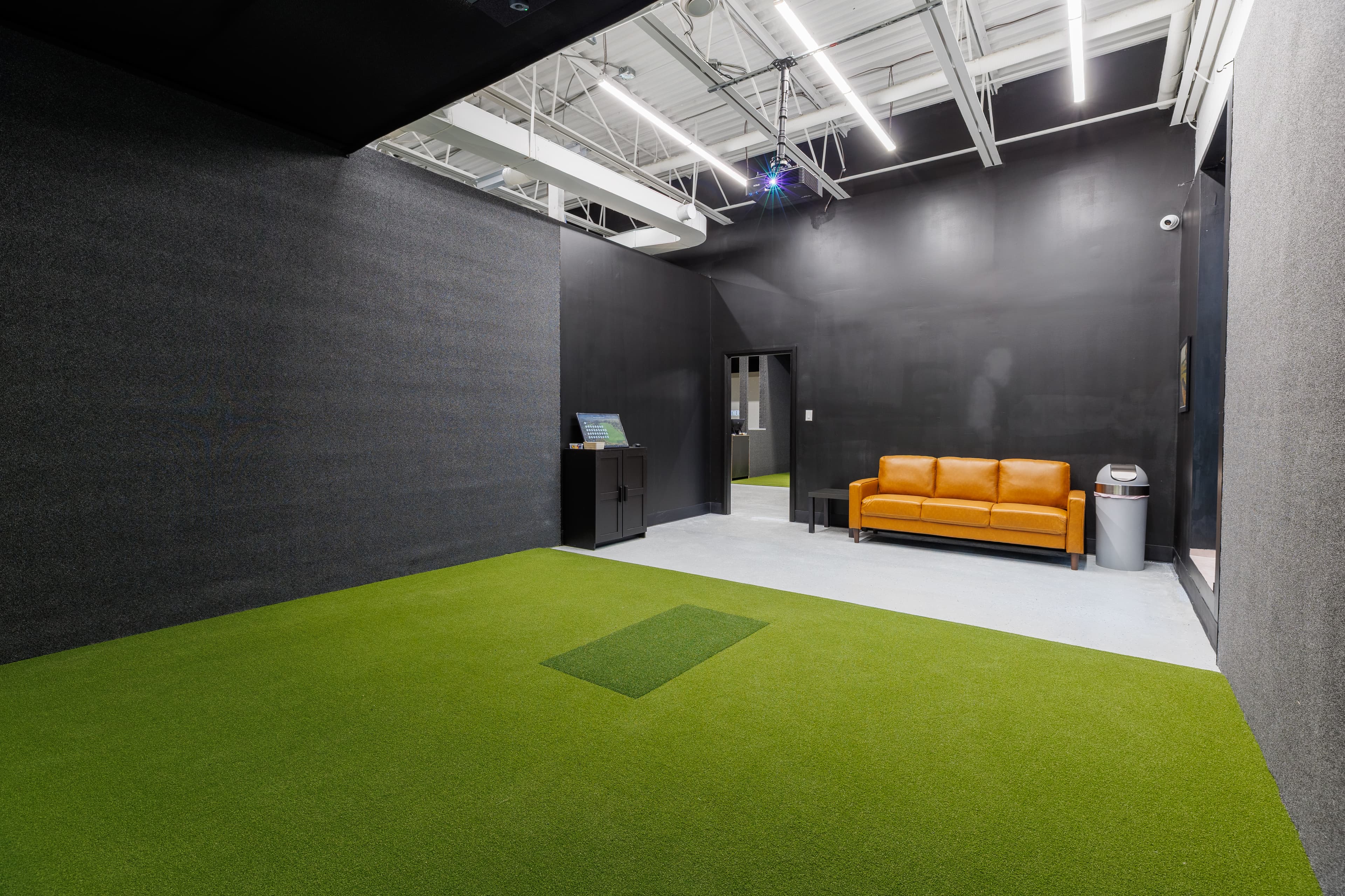 Doctor Golf Indoor Simulator - Image 3