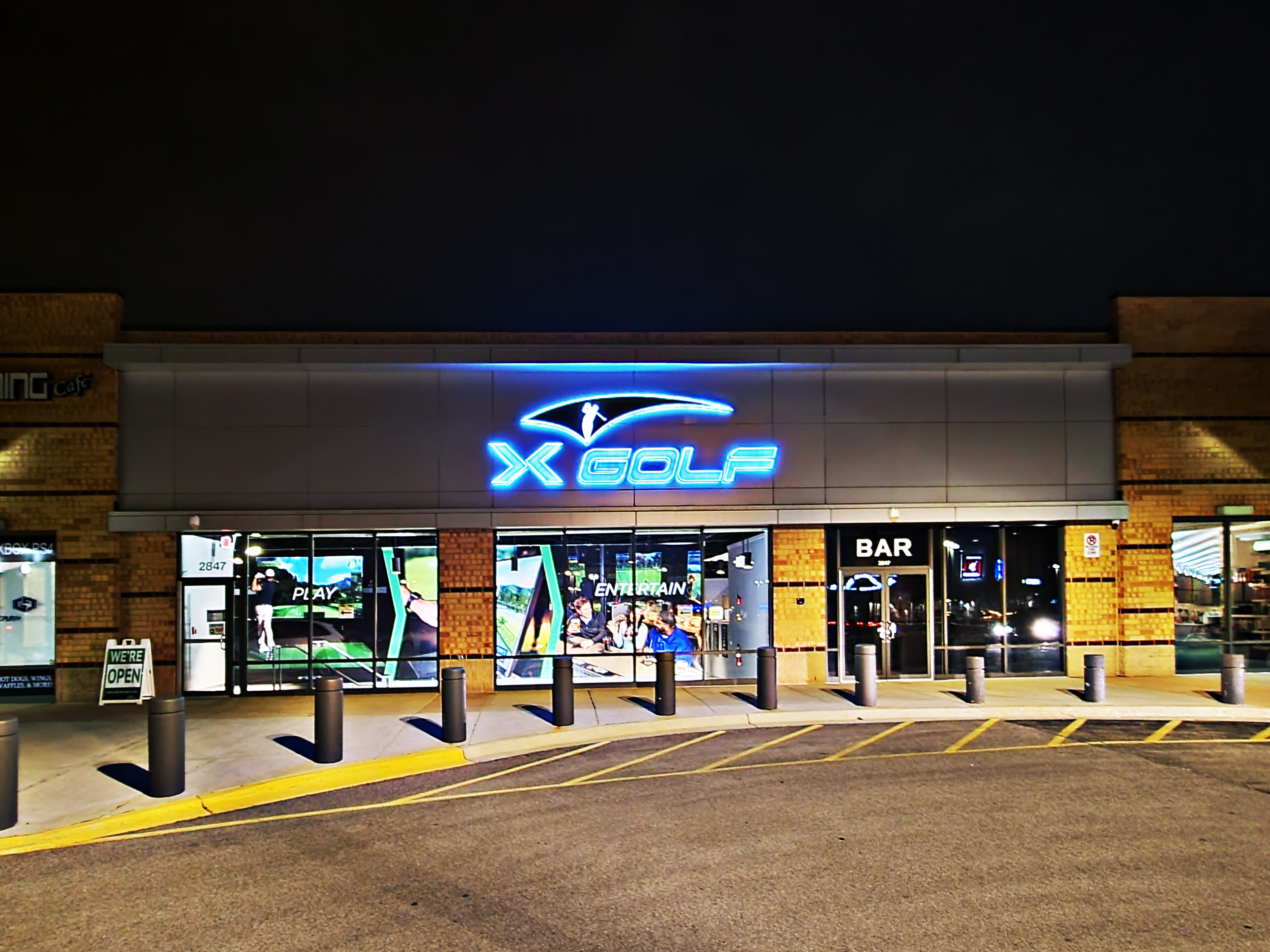 X-Golf Glenview - Image 3