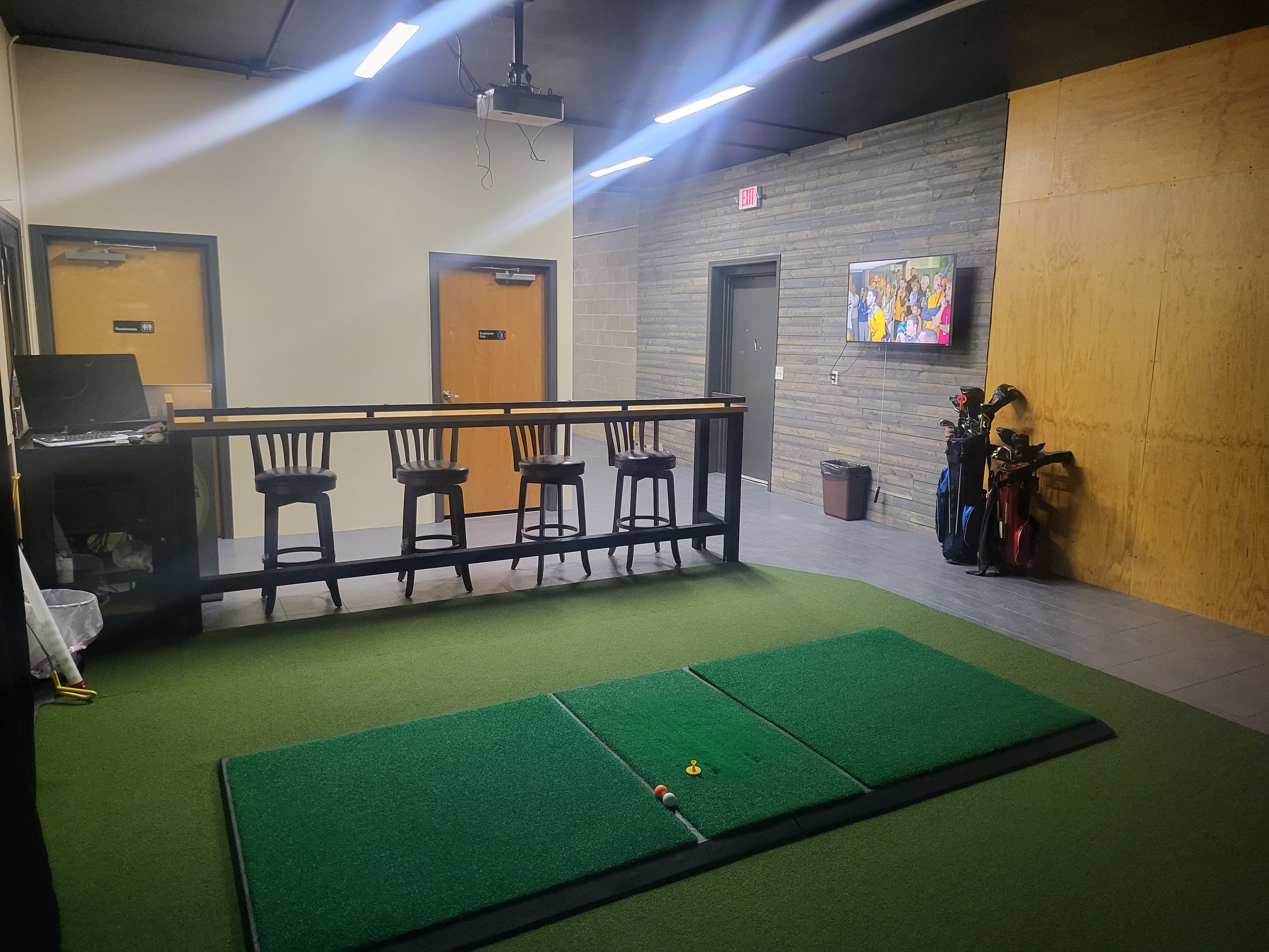 Axis Golf - Brooklyn, MI - Image 2
