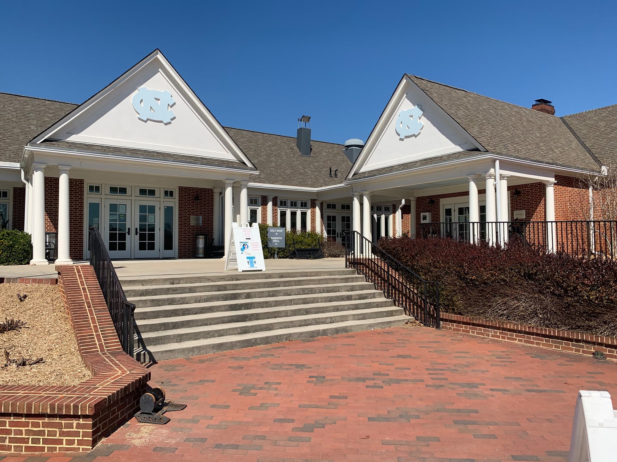 Academy De Golf Fred Colgan - Image 8