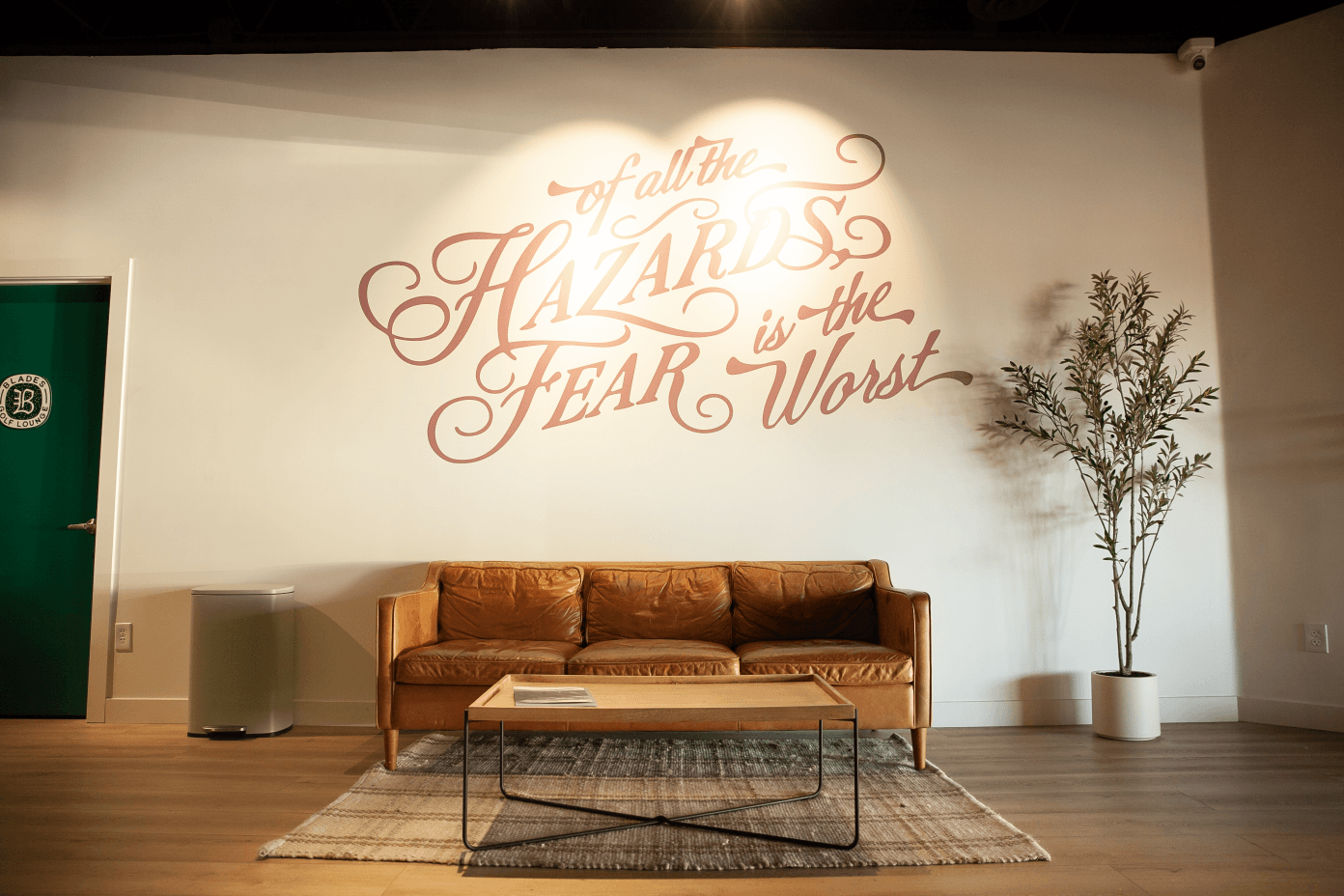 Blades Golf Lounge - Image 4