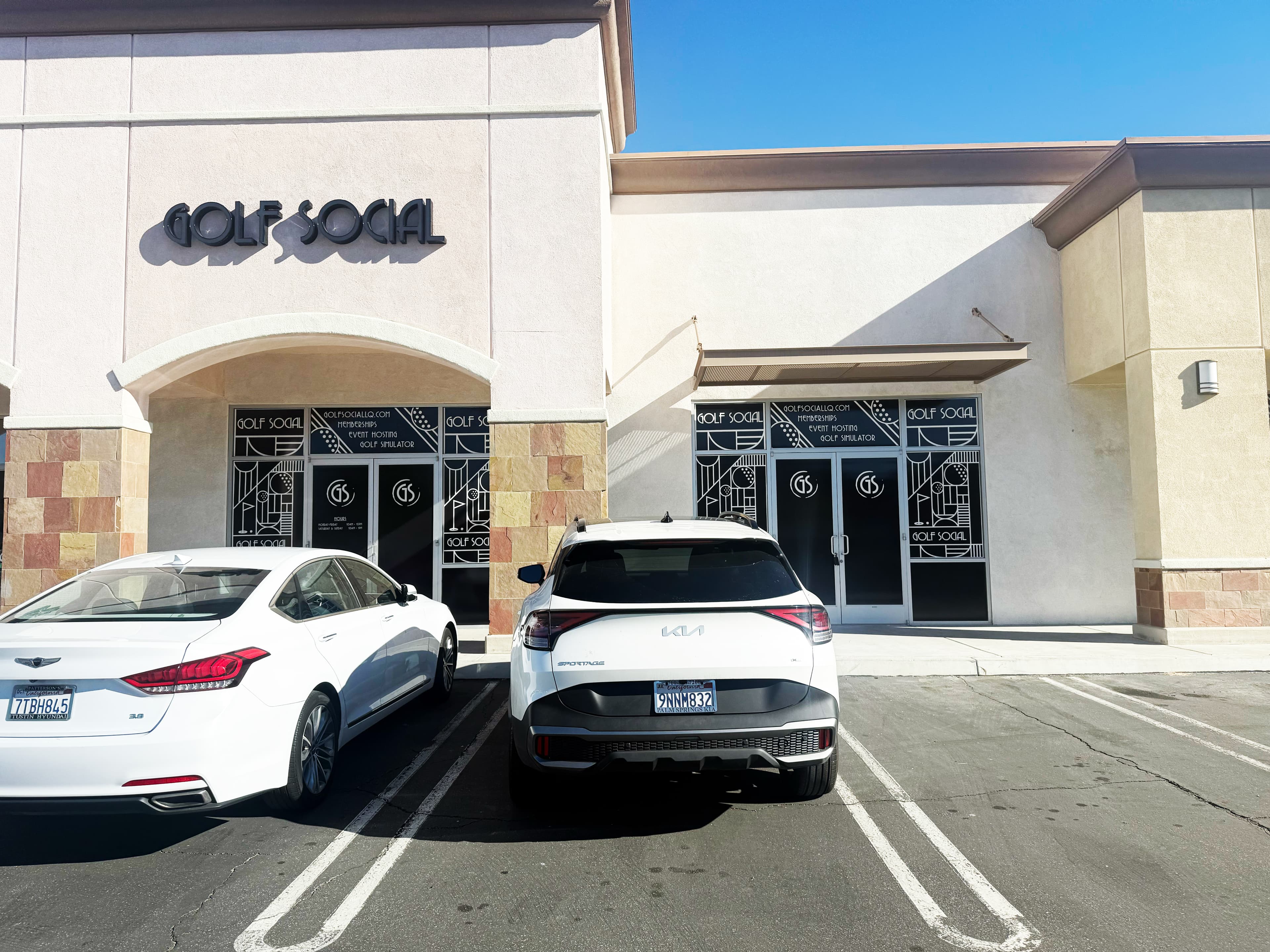 Golf Social Indoor Golf - Image 2