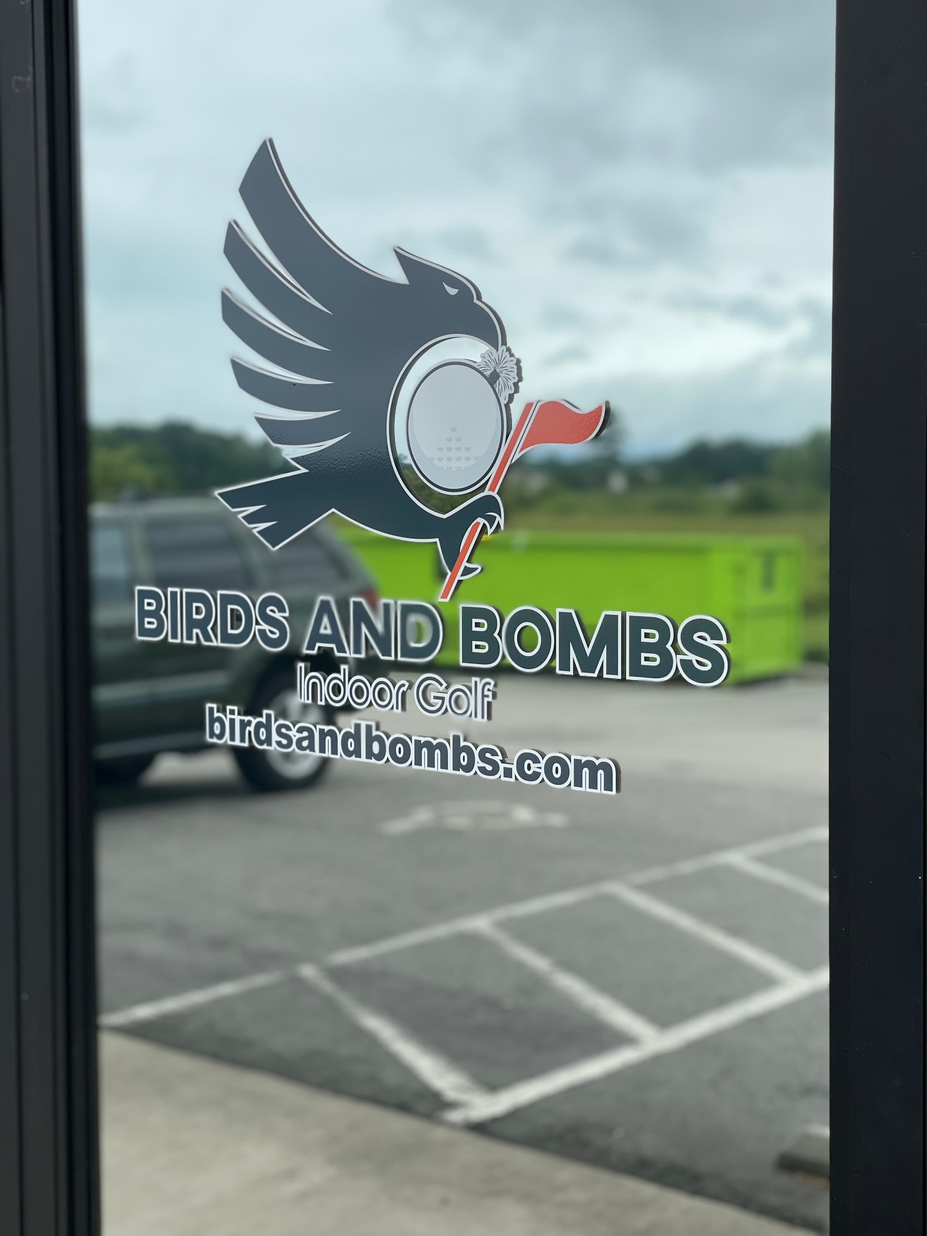 Birds and Bombs Indoor Golf - Image 5