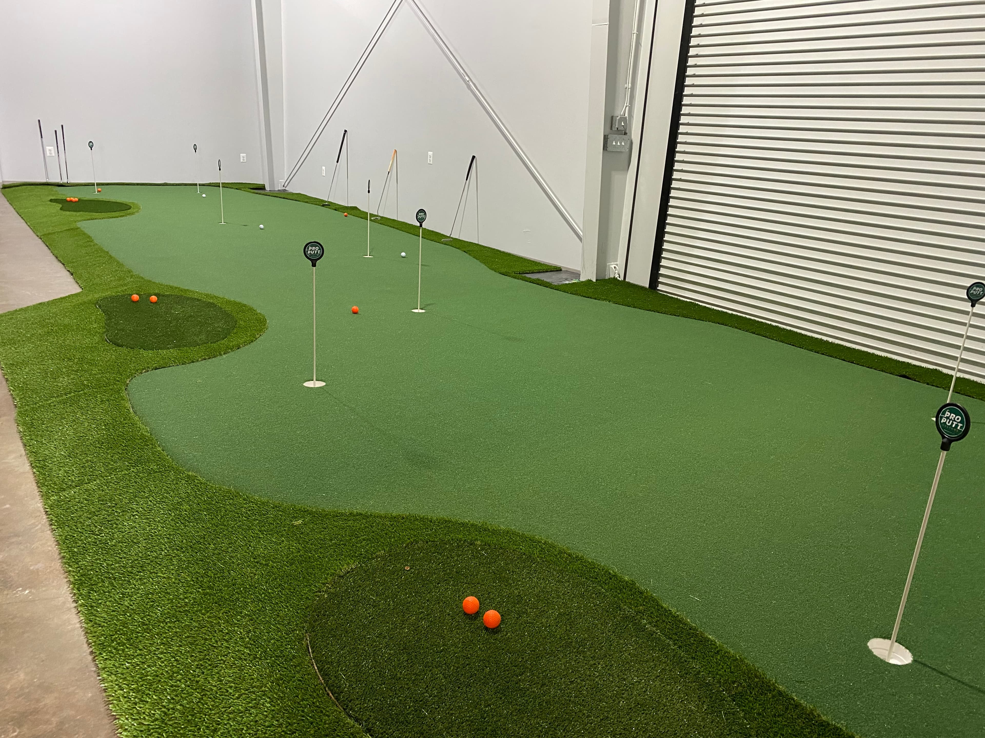 Above Par Golf & Entertainment - Image 5