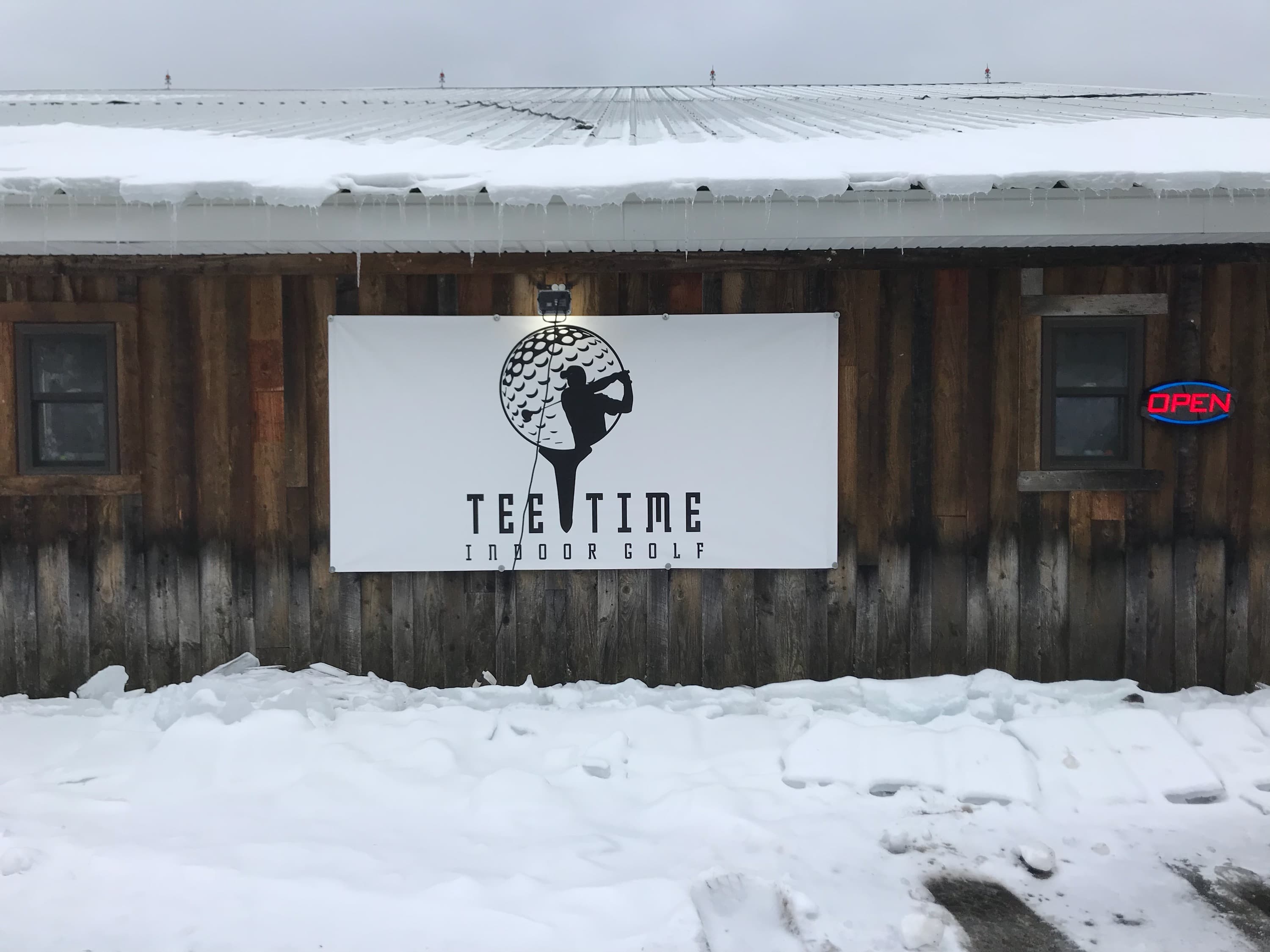 Tee Time Indoor Golf - Image 6