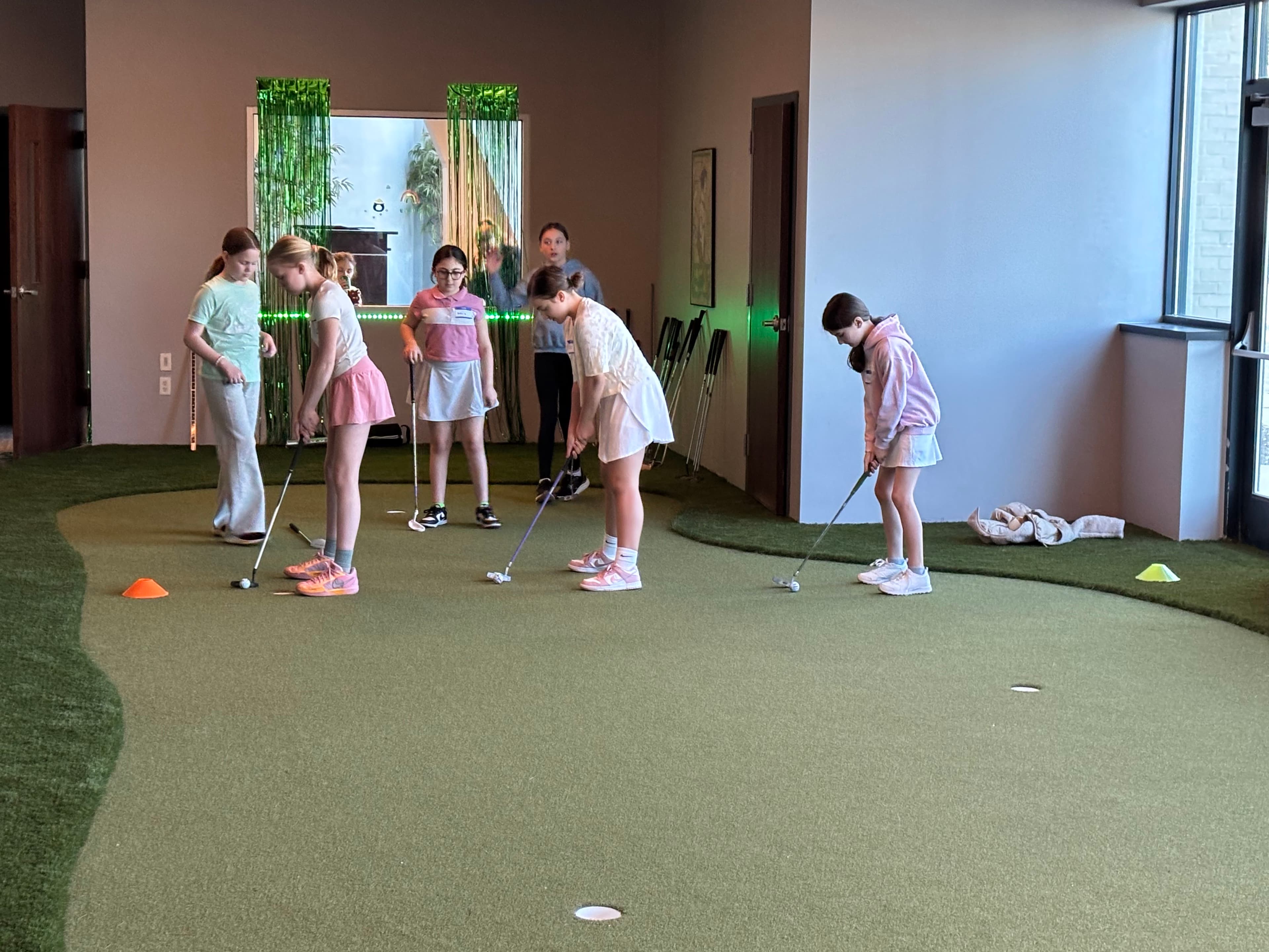 Whole Golf - Image 4