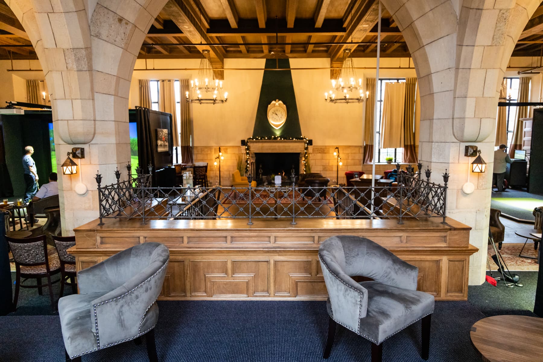 ProXimity Golf Lounge - Image 3