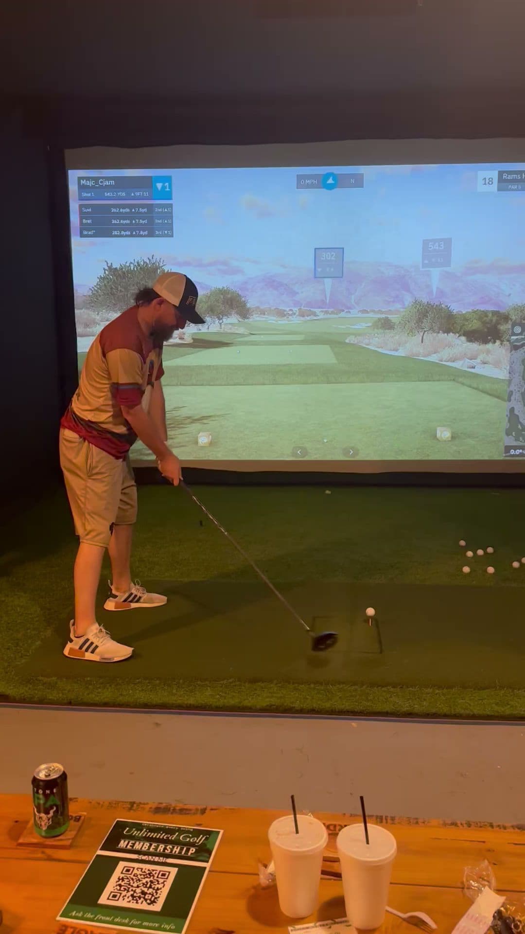 Club Twirl Golf Lounge - Image 2