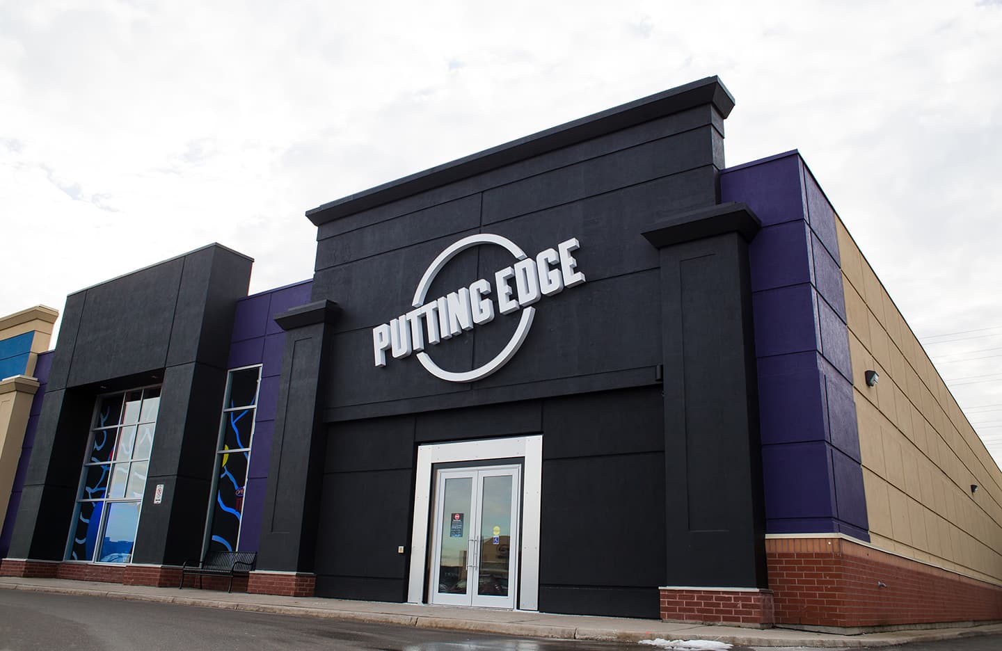 Vaughan Putting Edge - Image 9