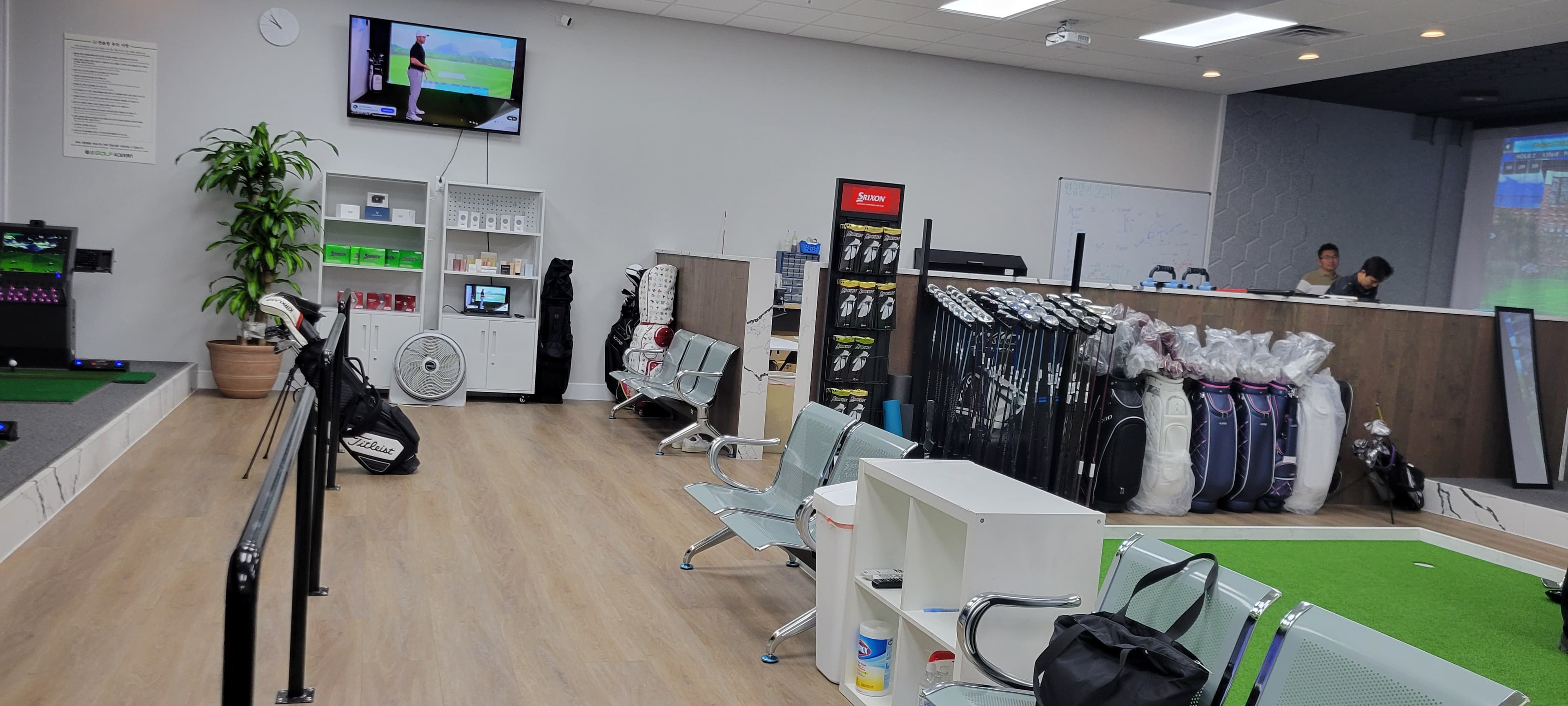 JJ GOLF ACADEMY #INDOOR GOLF #THE BEST GOLF LESSON - Image 6