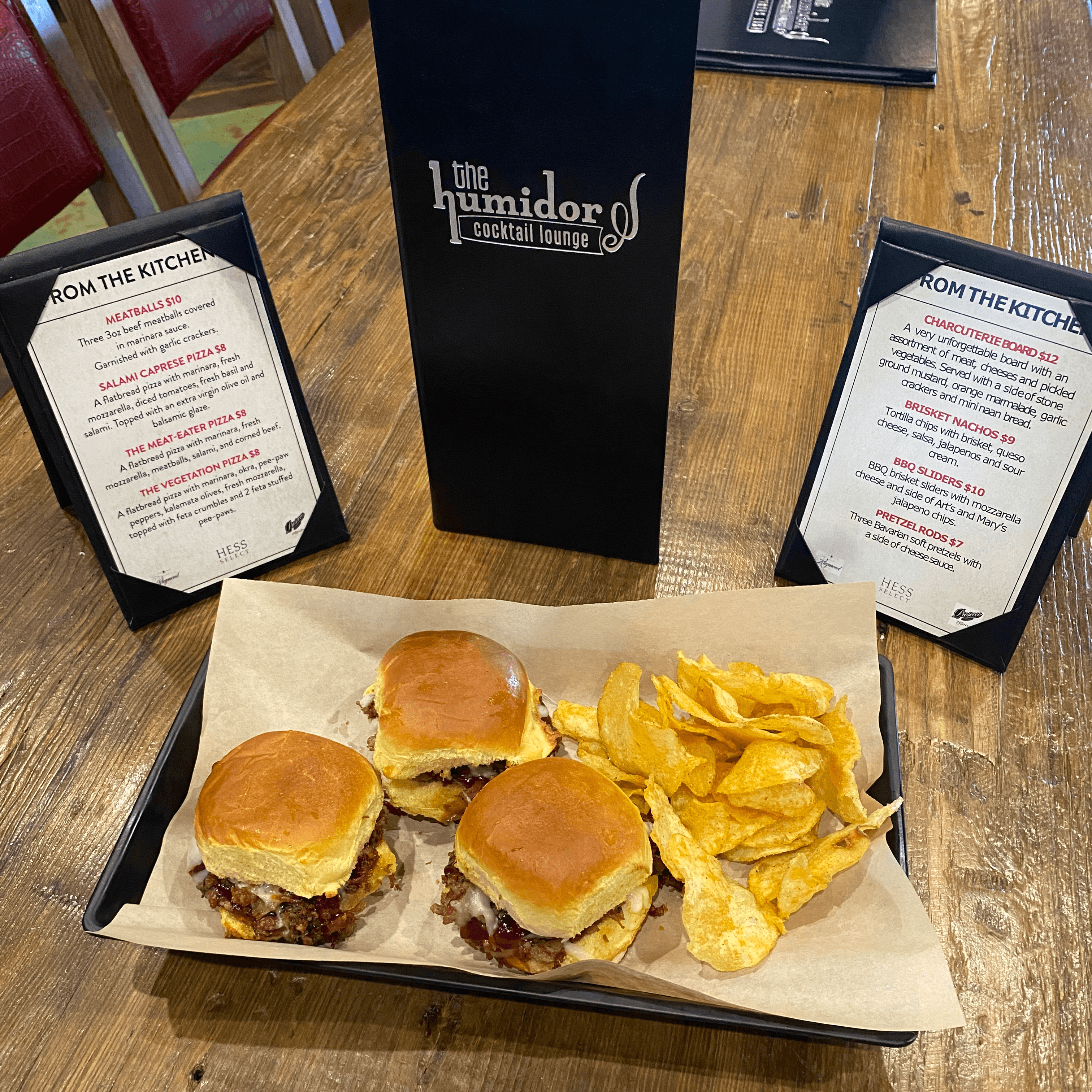 The Humidor Cocktail Lounge - Image 8