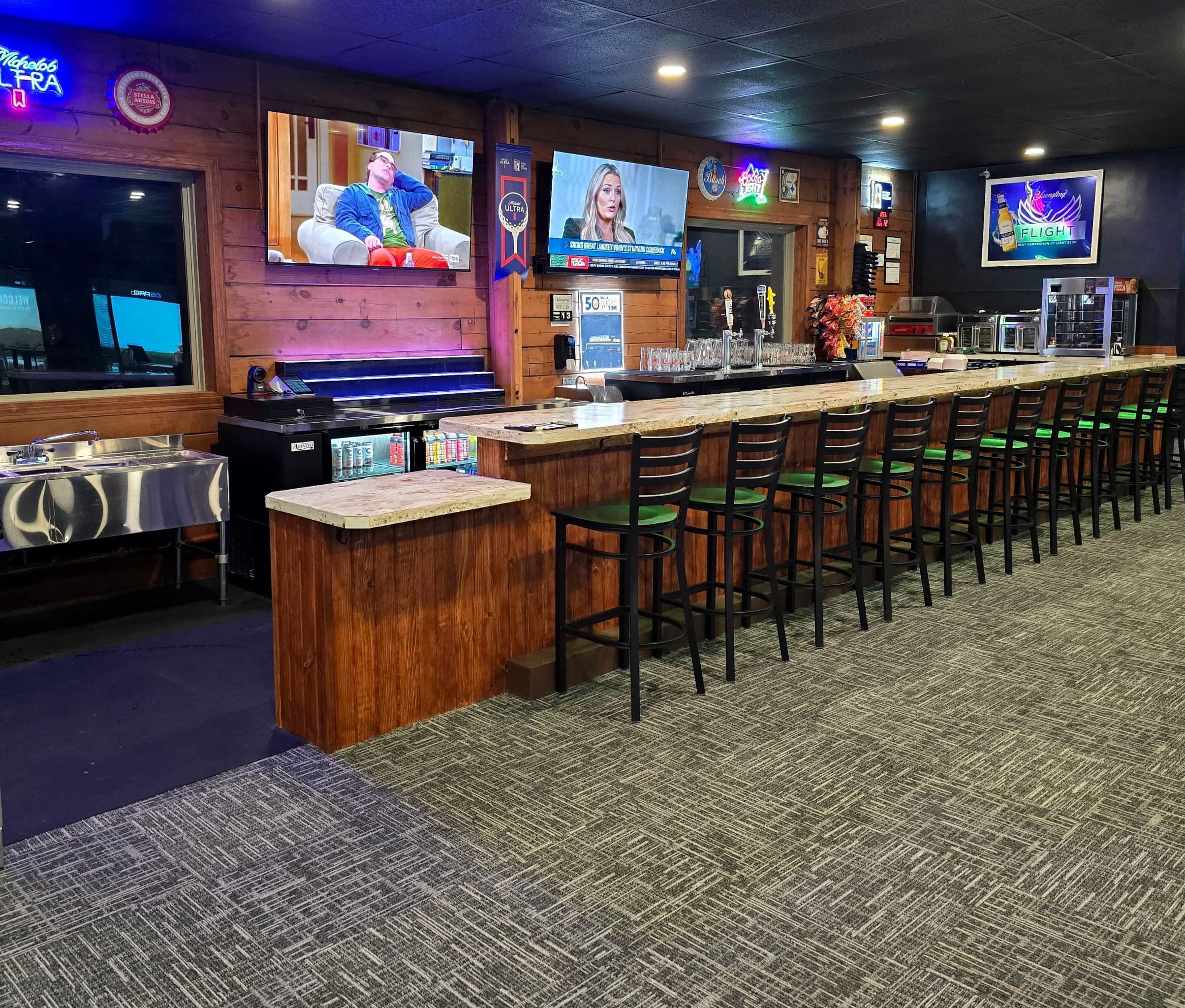 Richland Indoor Golf Tavern - Image 2