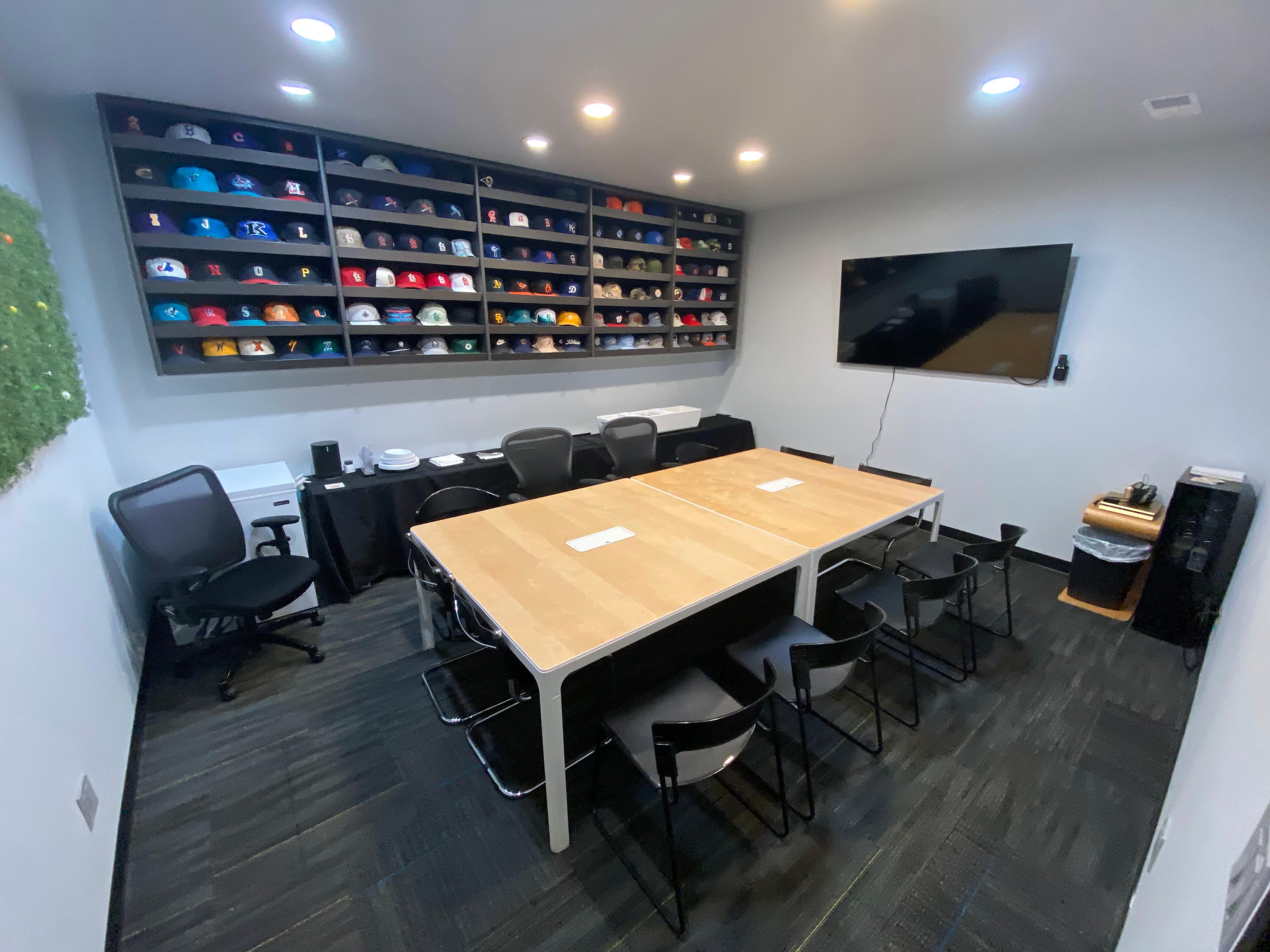 Gimme Golf Club - South Clubhouse - Image 4