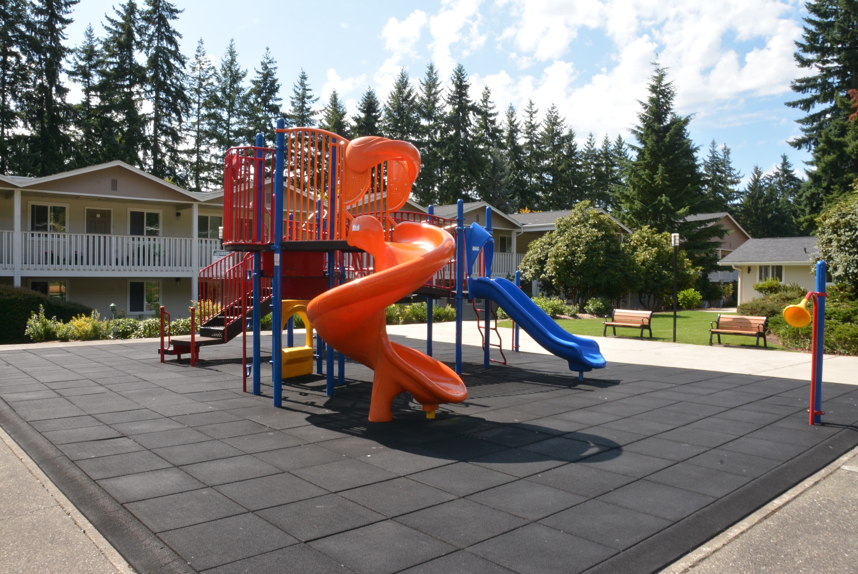 Somerset Gardens Apartments - Image 6