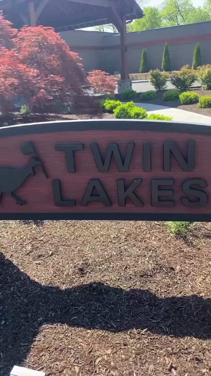 The Club at Twin Lakes - Image 2