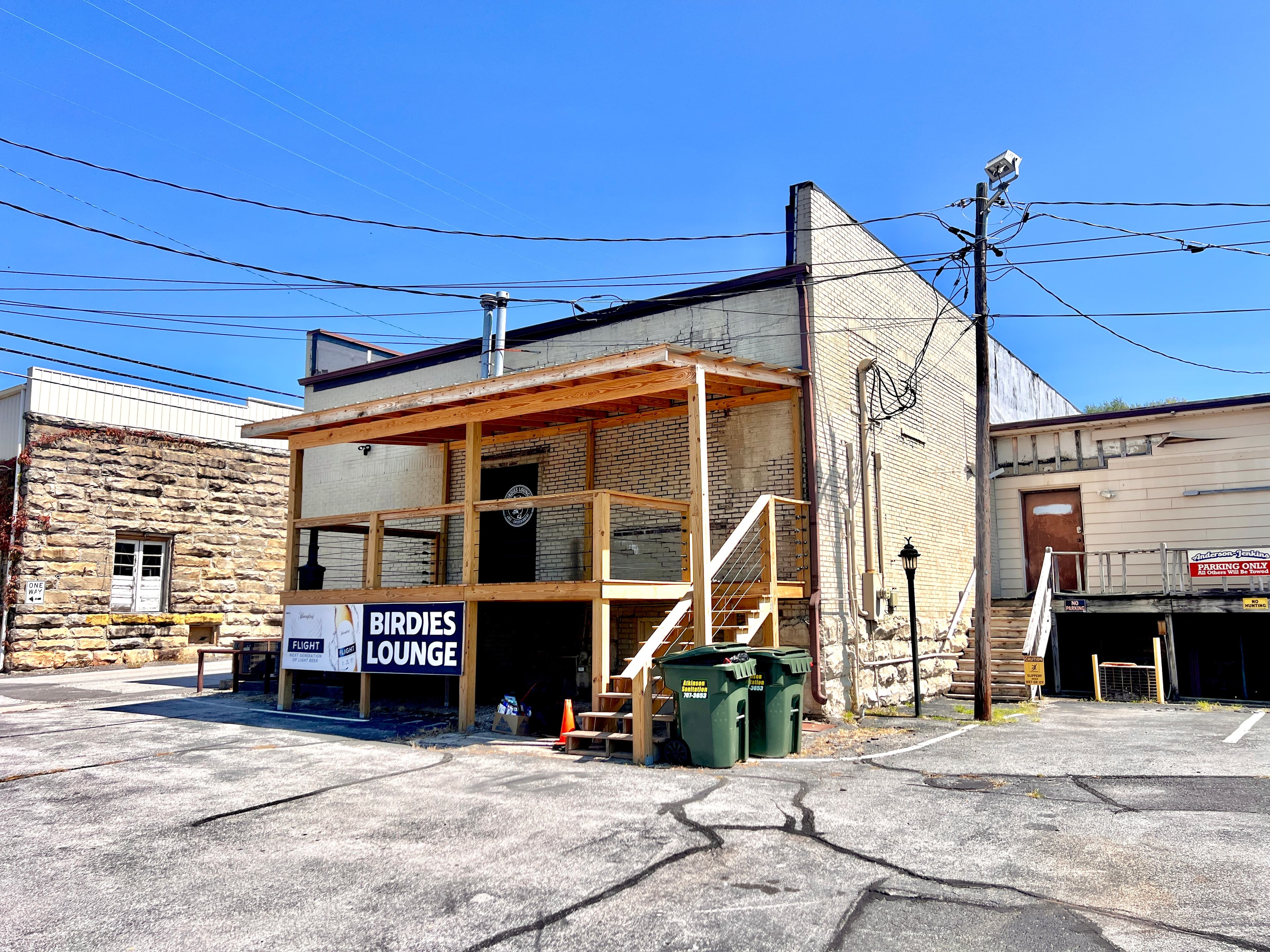 Birdies Lounge - Image 2