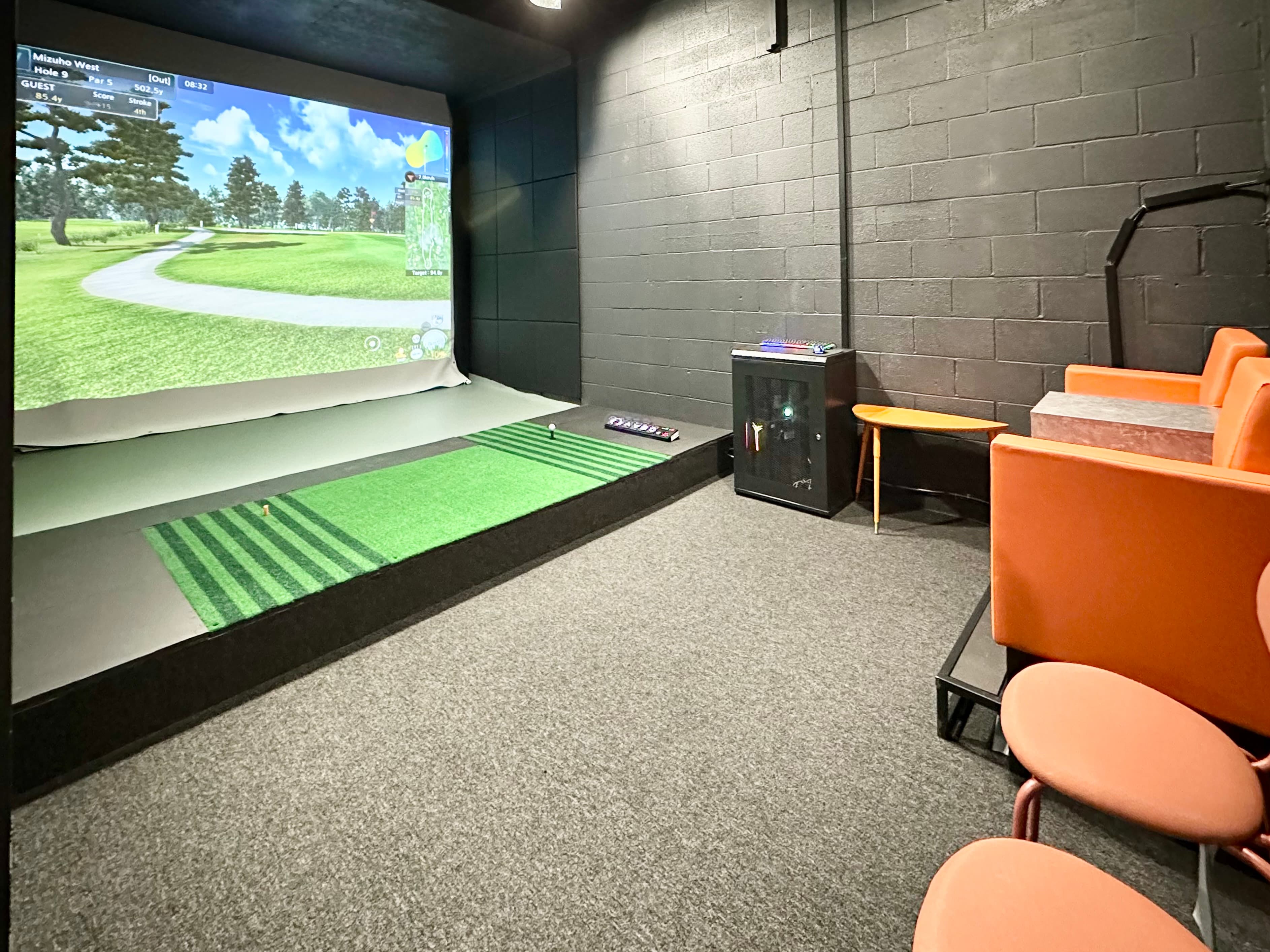 Daily Indoor Golf - Image 8