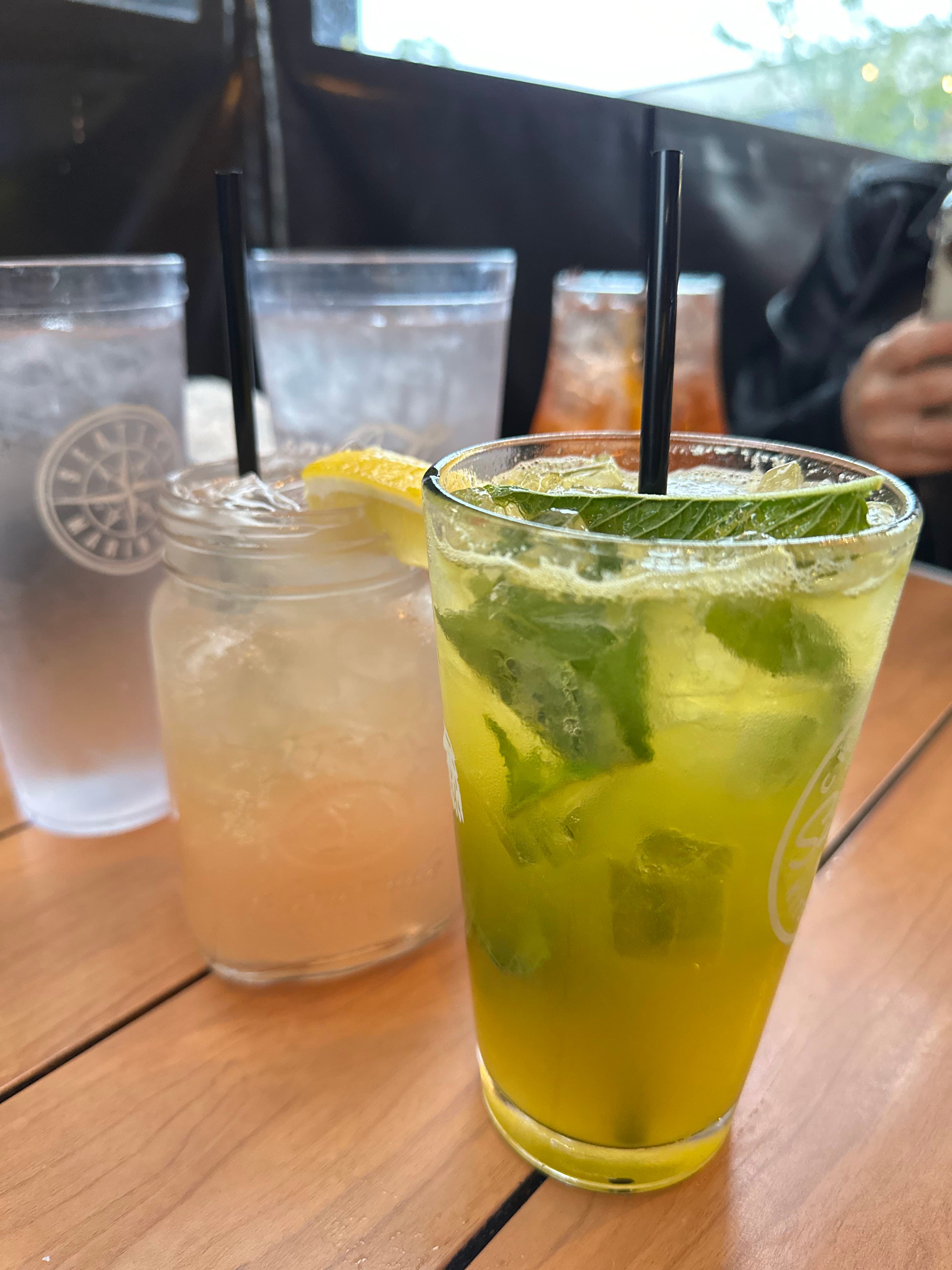 Trenchers Kitchen & Tap - Image 3