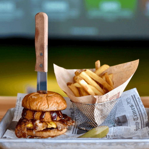 Golf Lounge 18 - Image 4