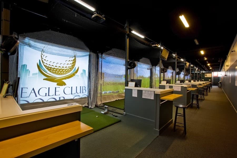 Eagle Club Indoor Golf - Image 1