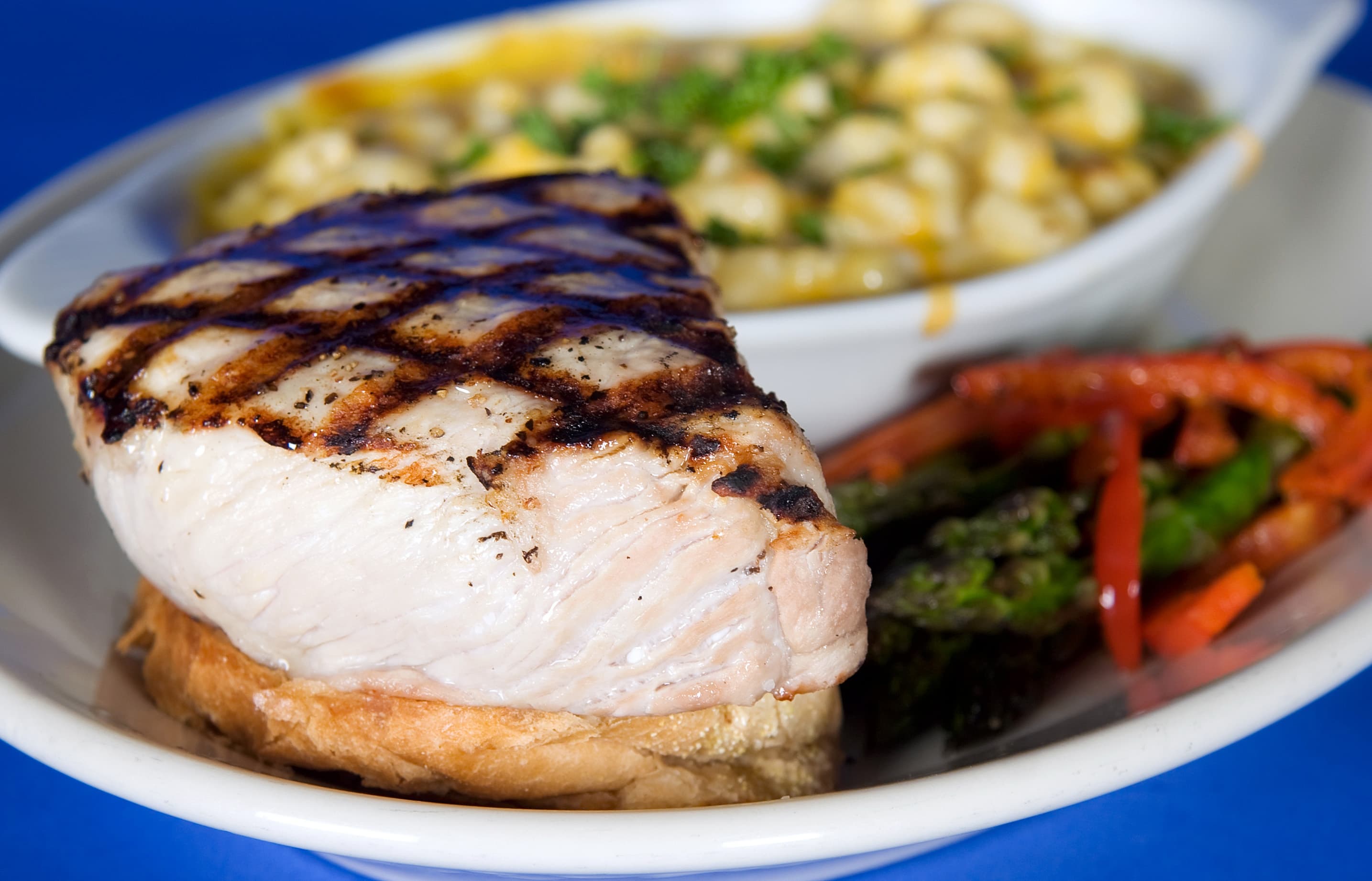 Maloneys Sports Bar & Grill - Image 4