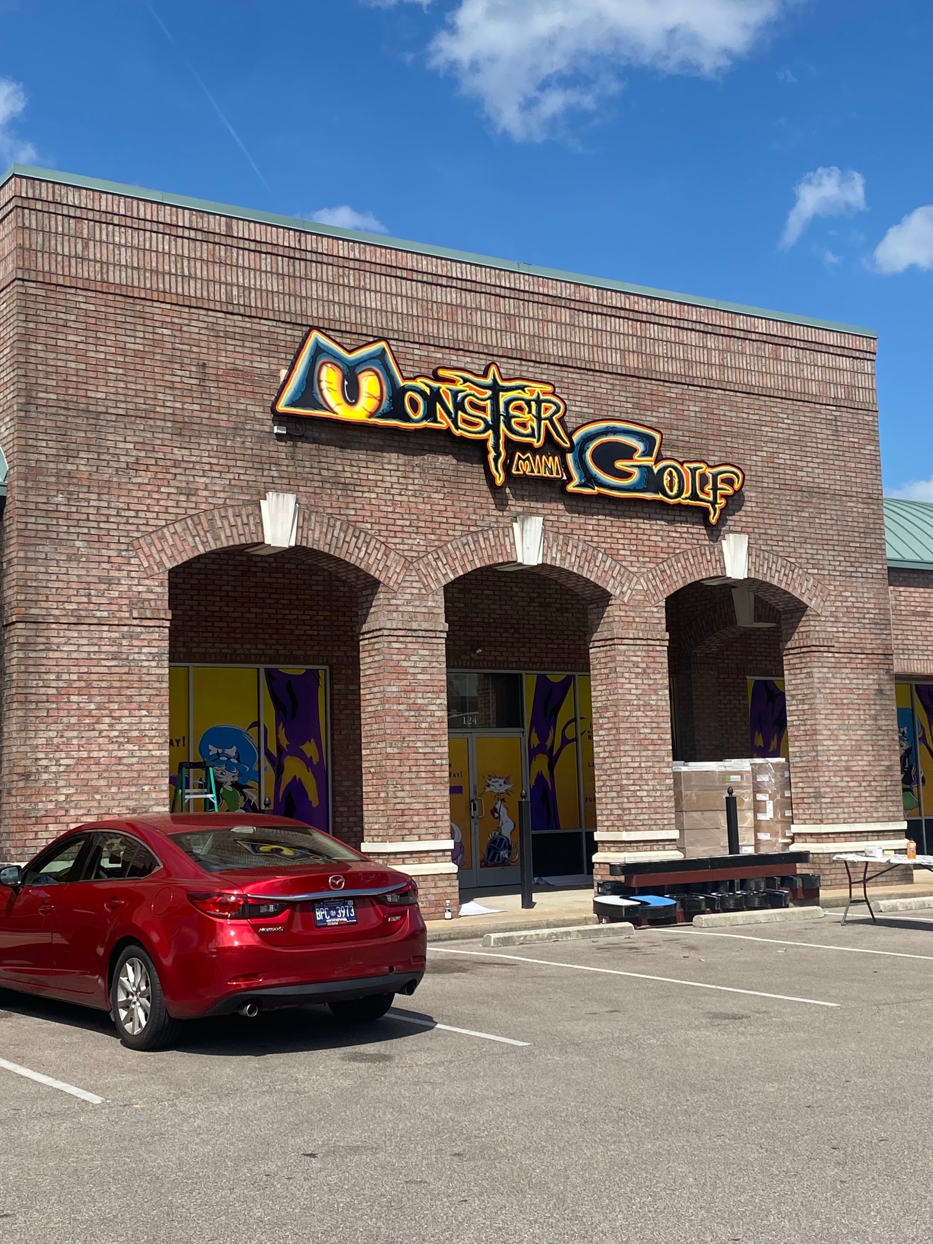 Monster Mini Golf Cordova - Image 1