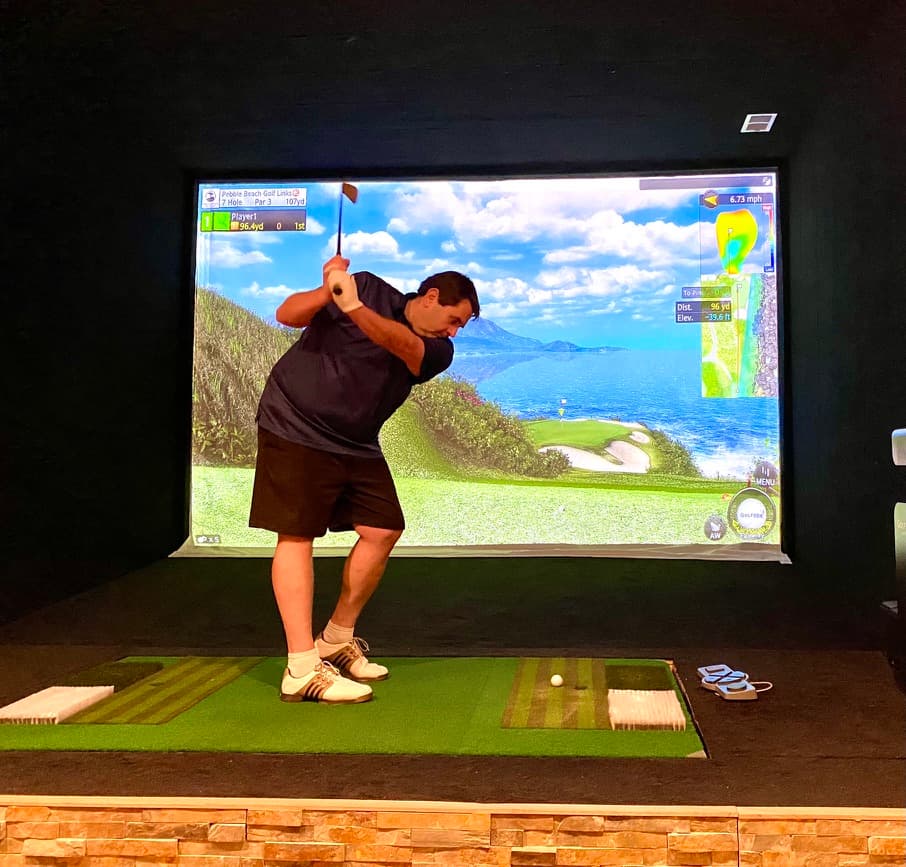 The Cabin A Private Virtual Golf Club - Image 4