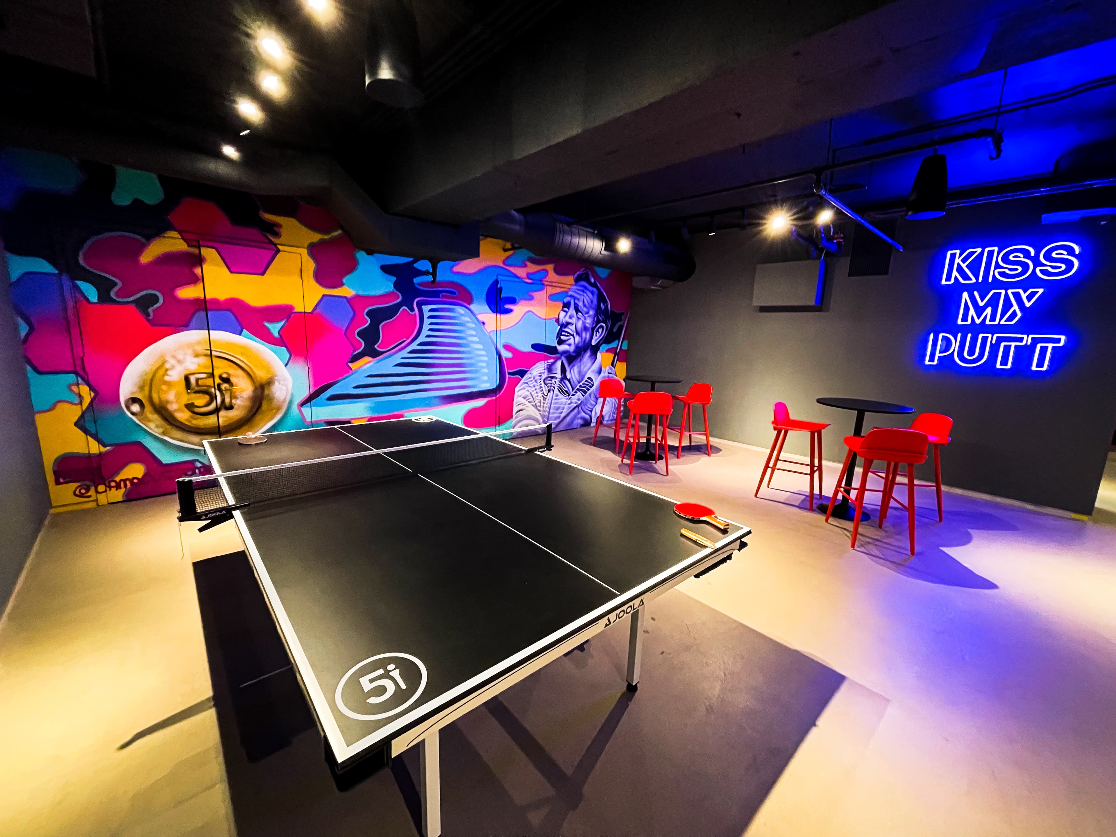 Five Iron Golf - Image 3