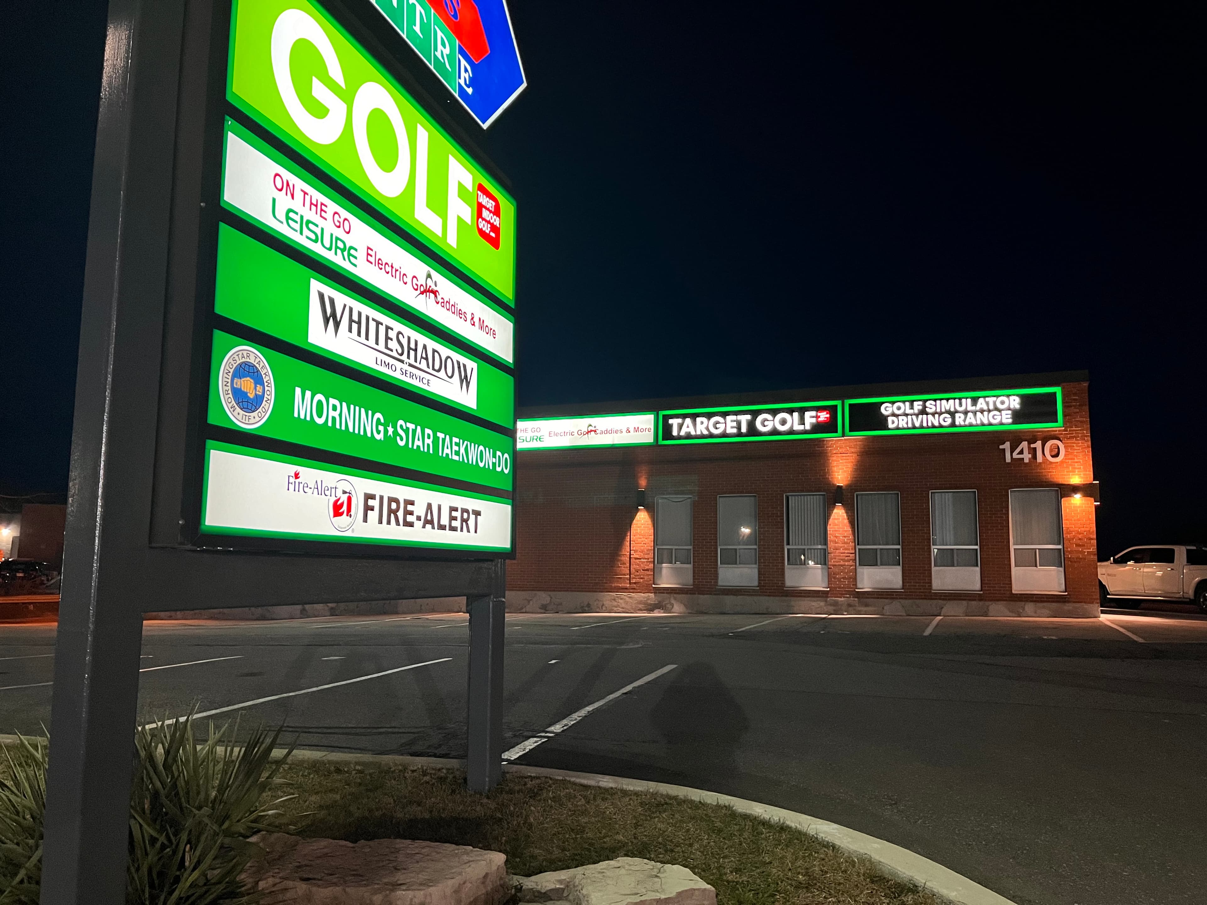 TARGET Indoor Golf - Image 4