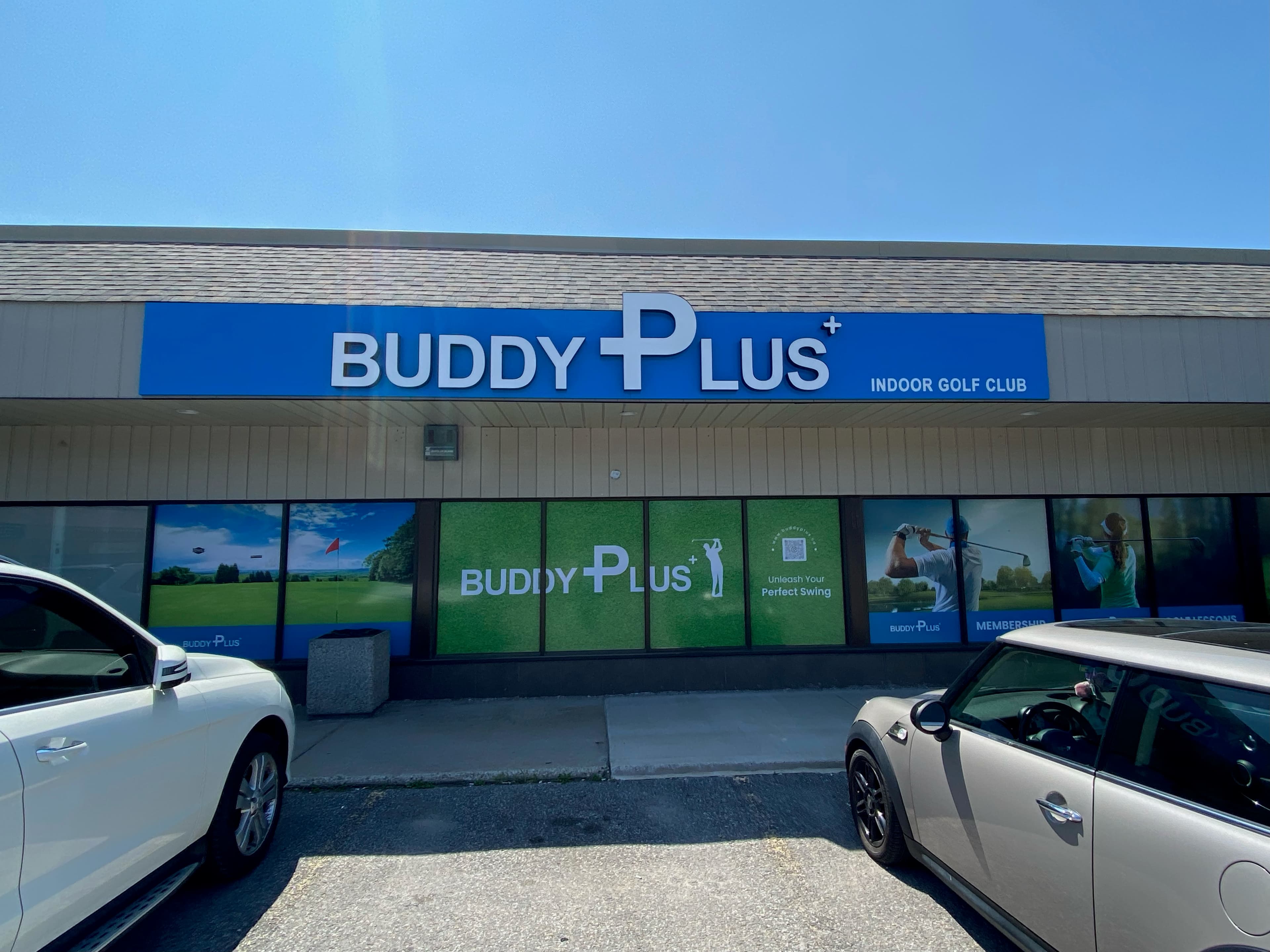 Buddy Plus - Indoor Golf Club - Image 1