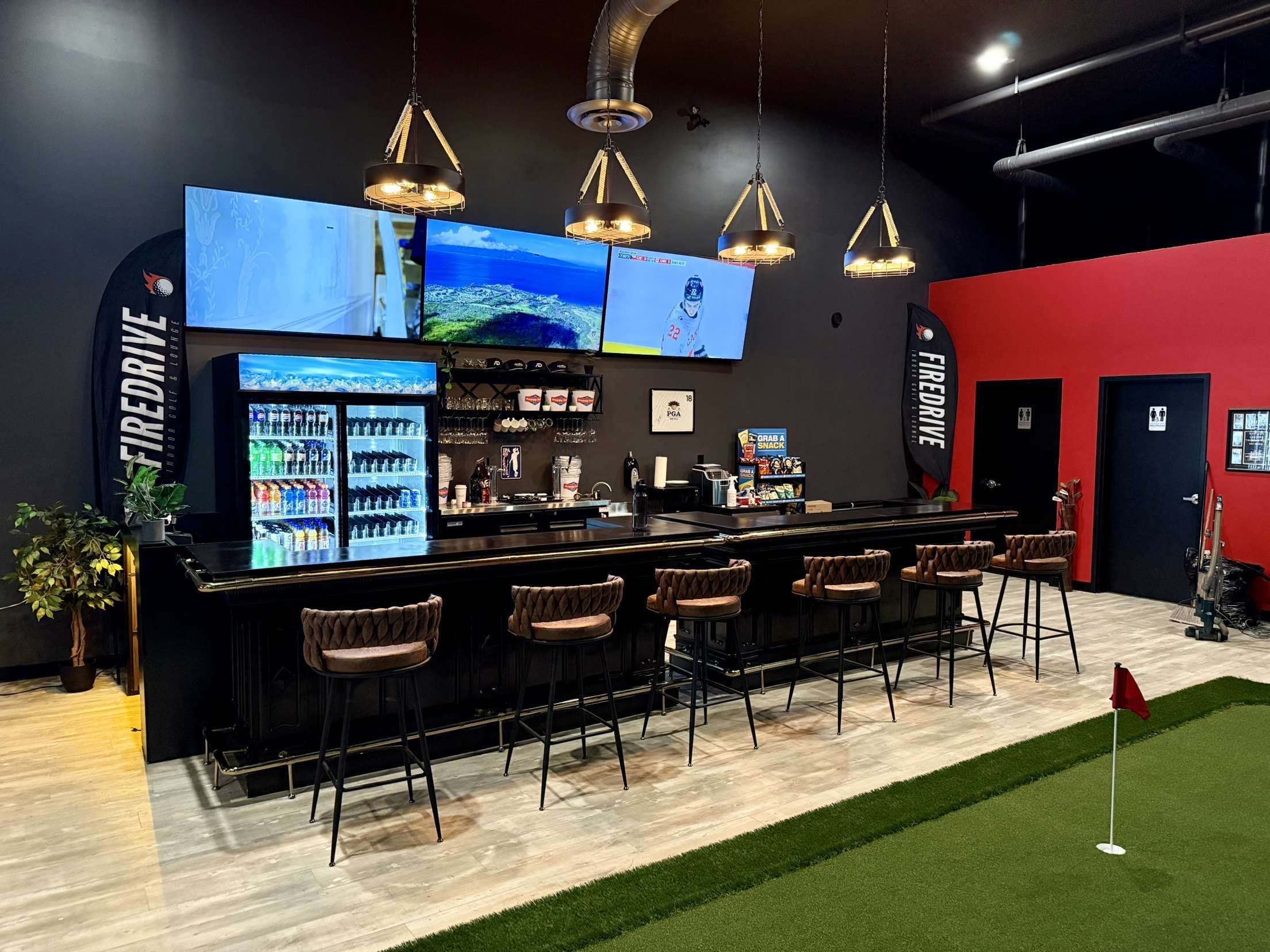 FIREDRIVE Indoor Golf & Lounge - Image 1