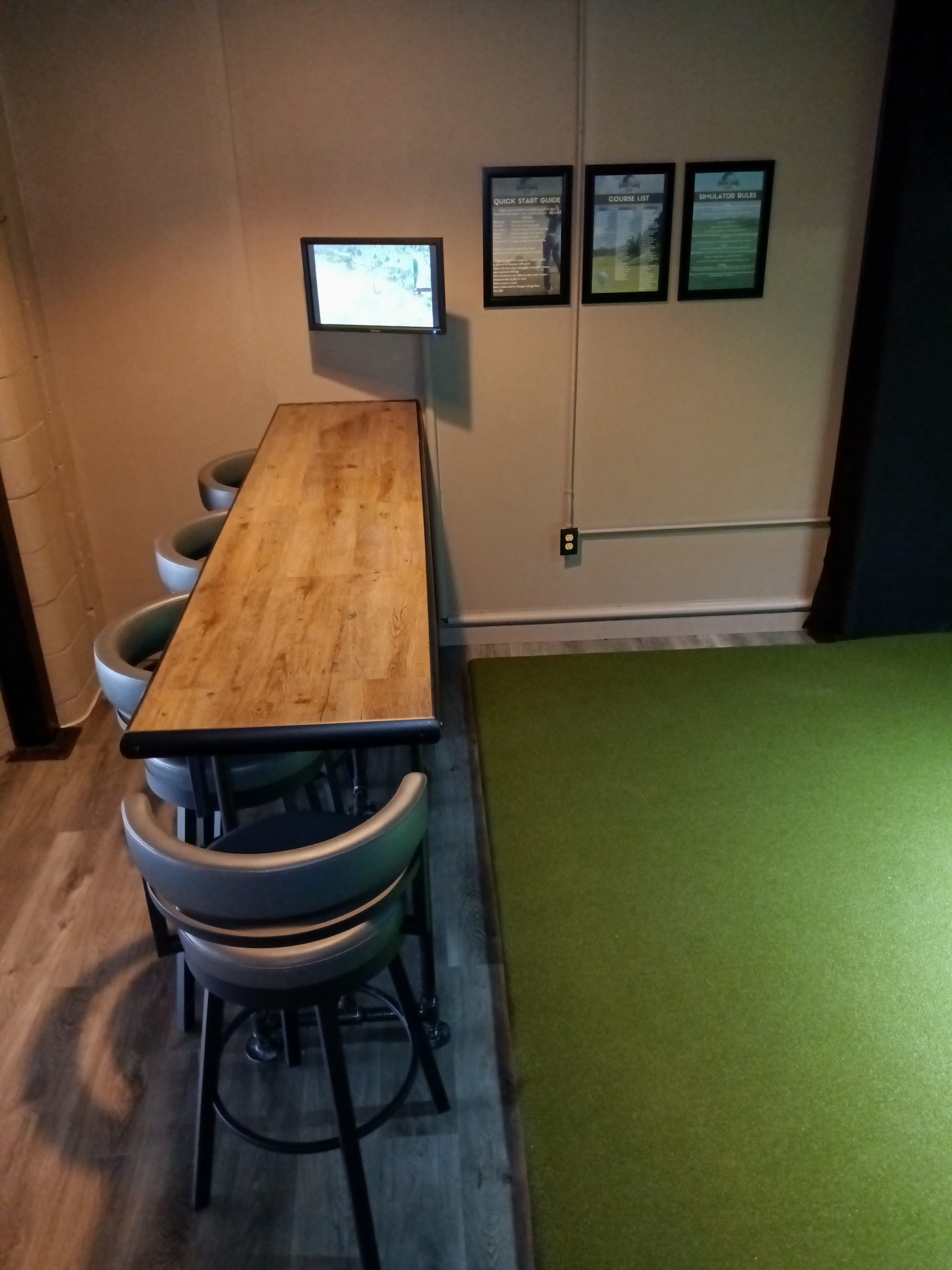 Iron Cave Golf - Image 1