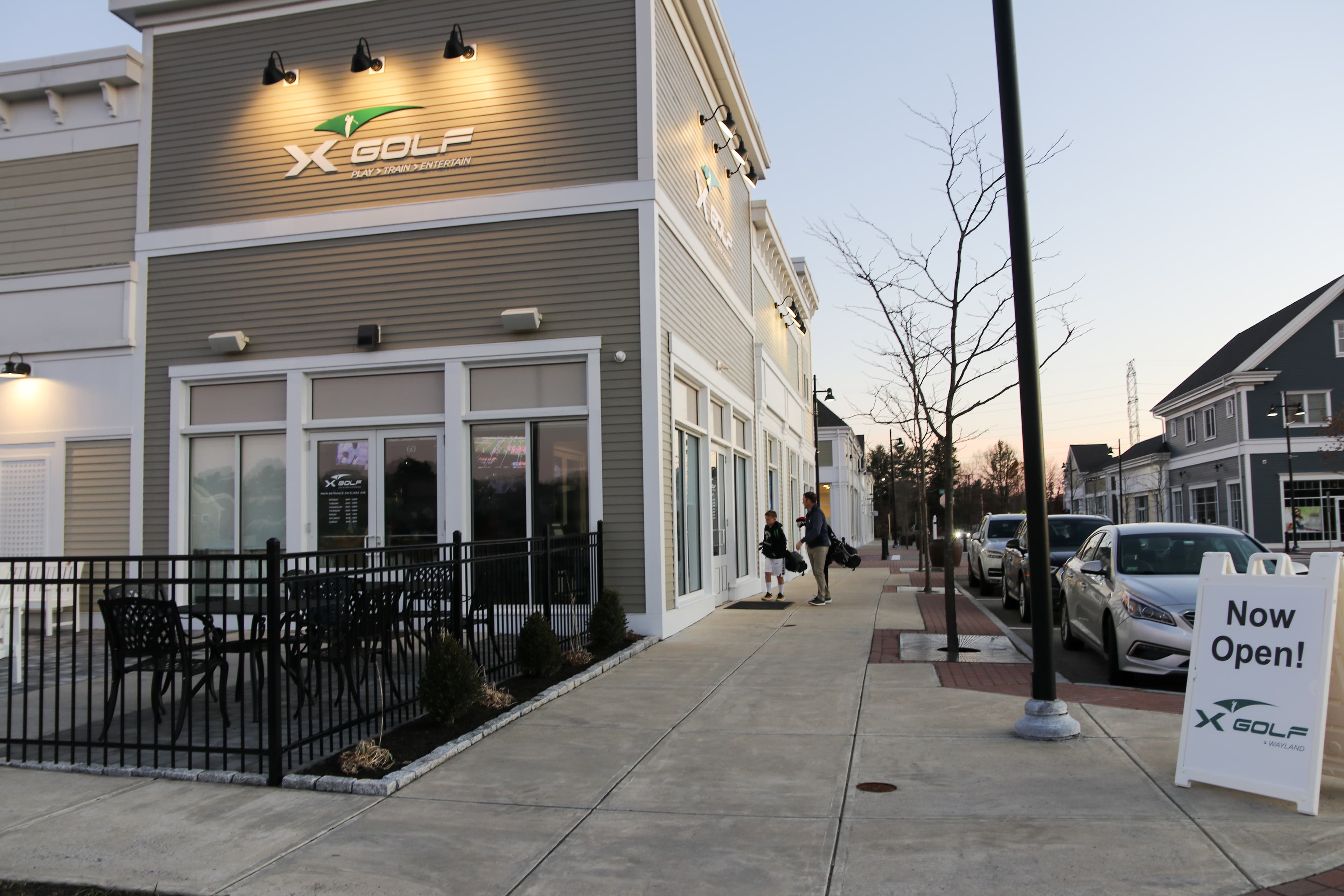 X Golf Wayland: Indoor Golf Simulator & Virtual Golfing - Image 1