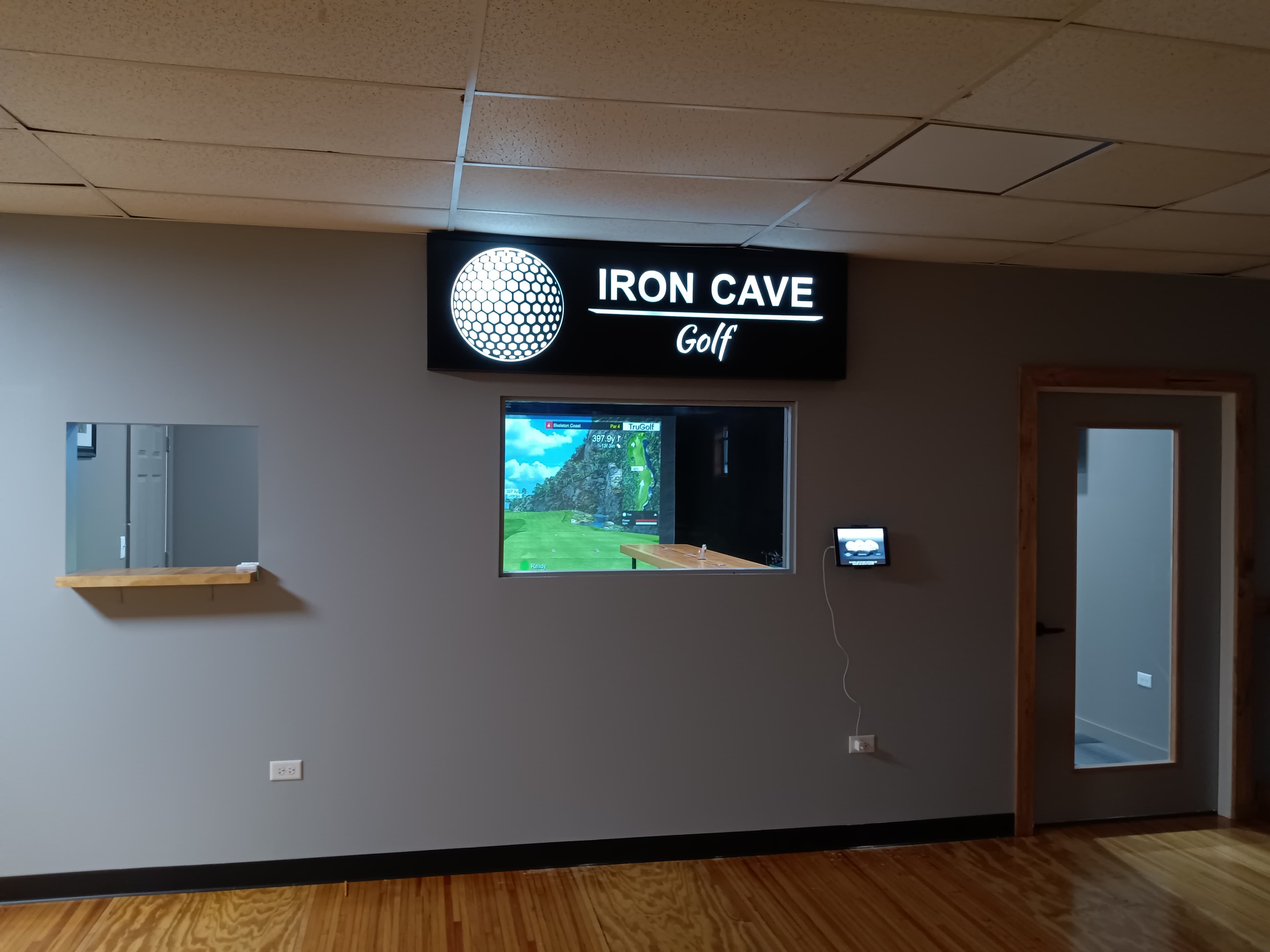 Iron Cave Golf - Image 4