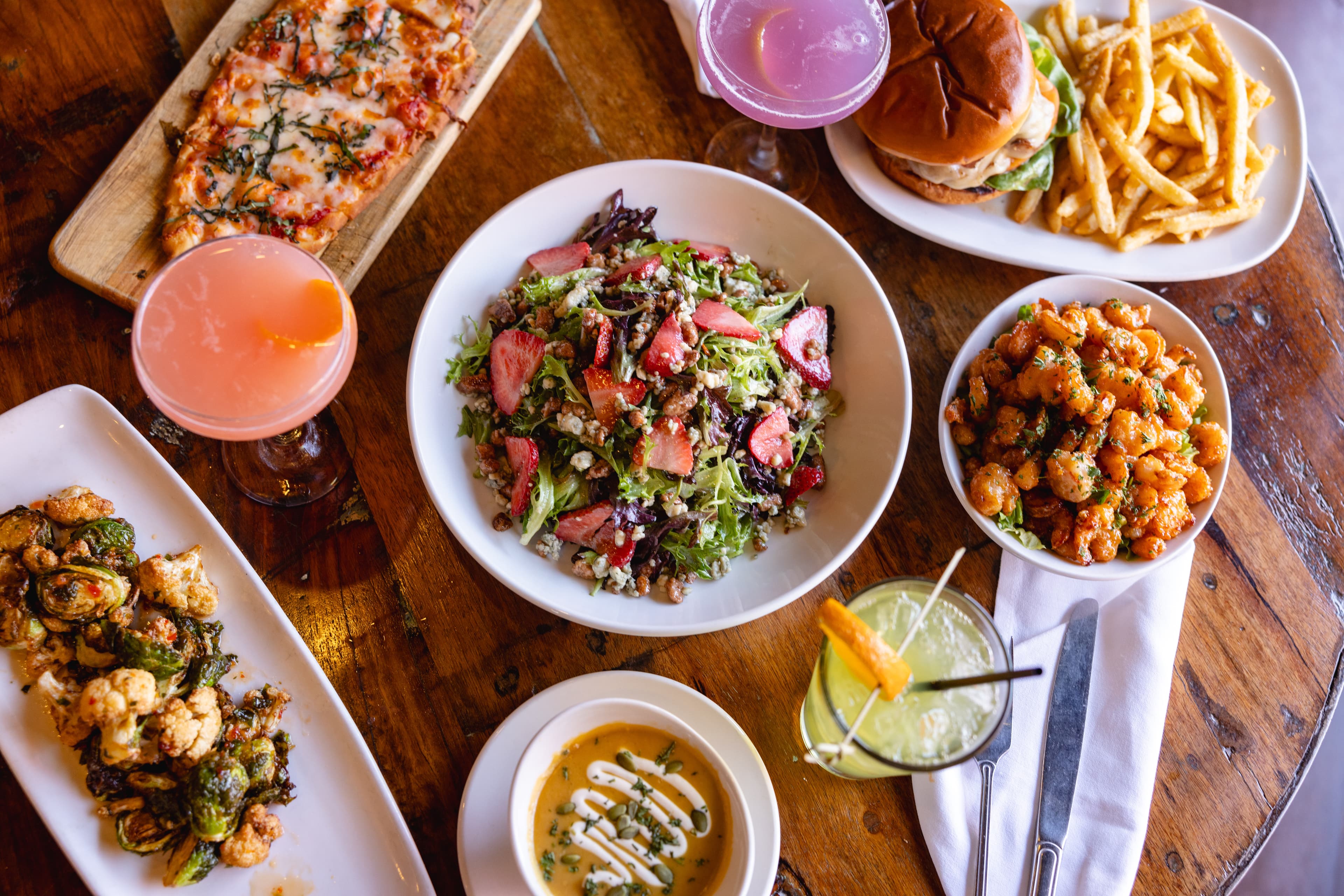 The Living Room Wine Cafe & Lounge - Image 7