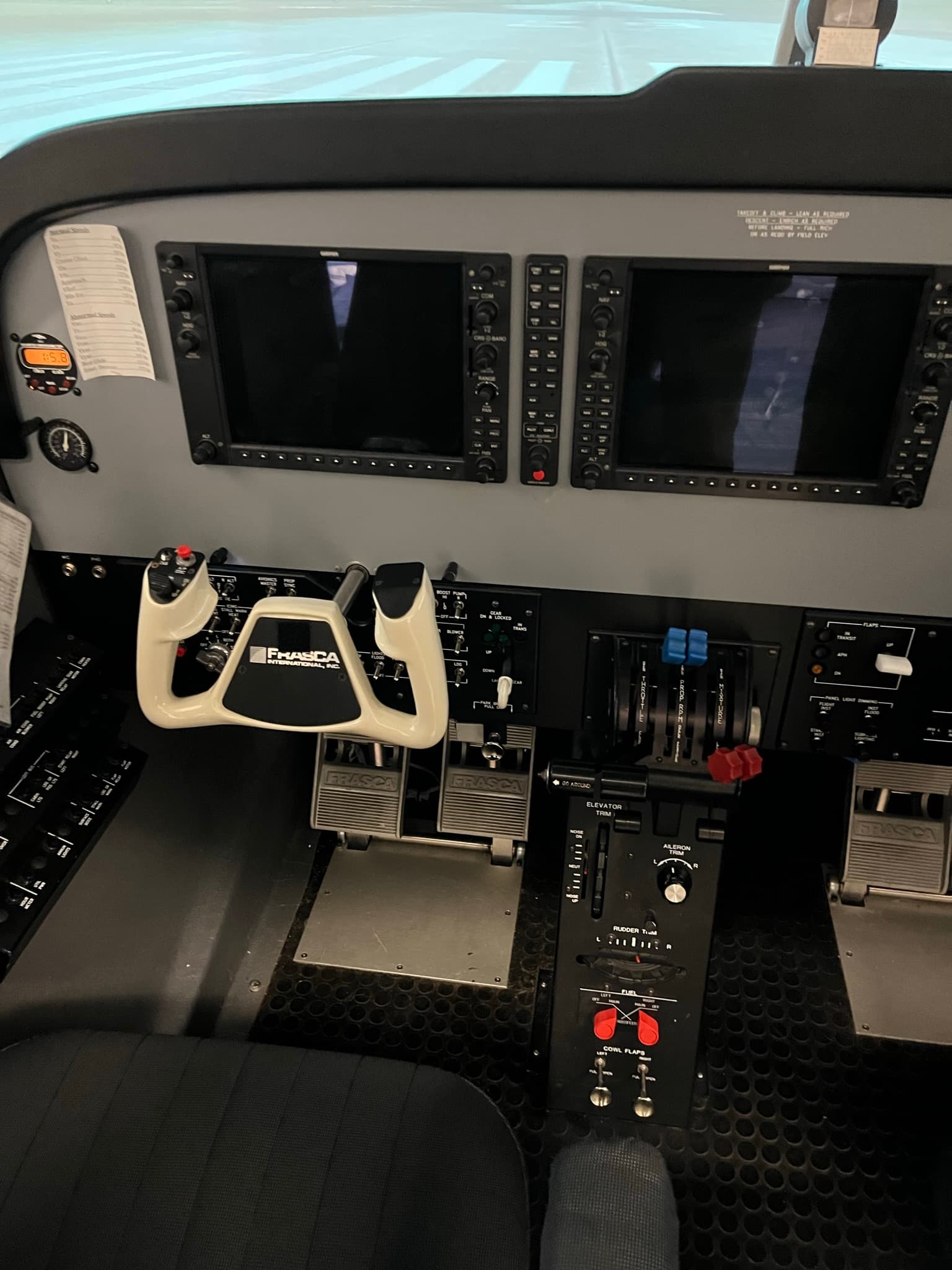 Olympia Flight Simulator - Image 1