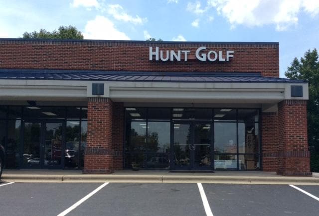 Hunt Golf - Image 1