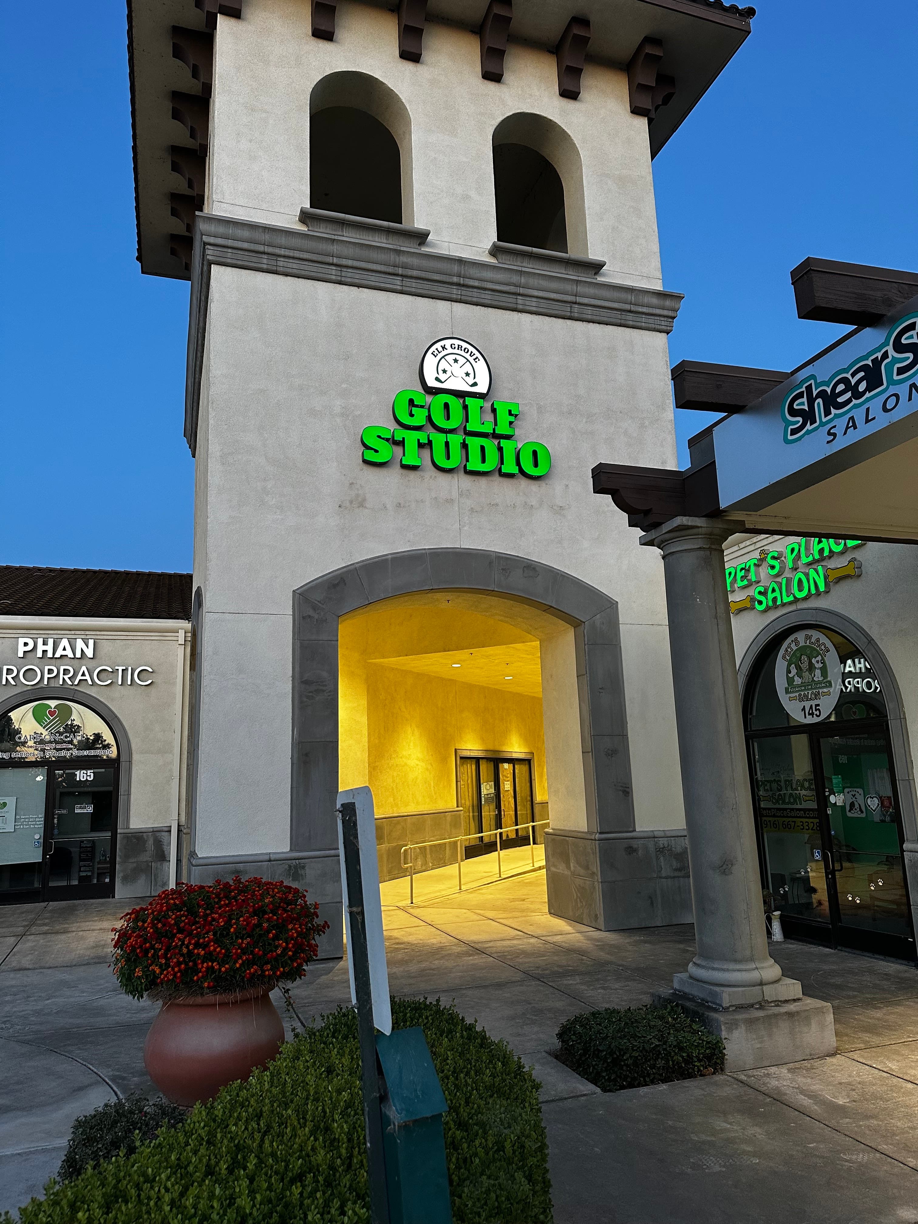 Elk Grove Golf Studio - Image 3