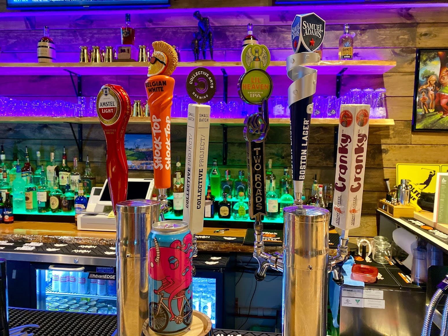 Golf Lounge 18 - Image 5