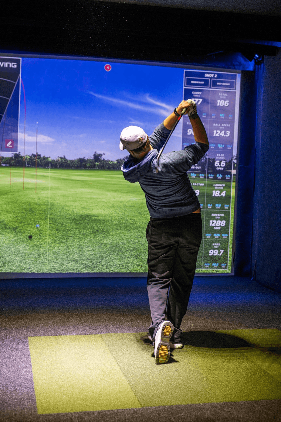 Tap In Golf Bar Sussex Indoor Golf Simulators - Image 3