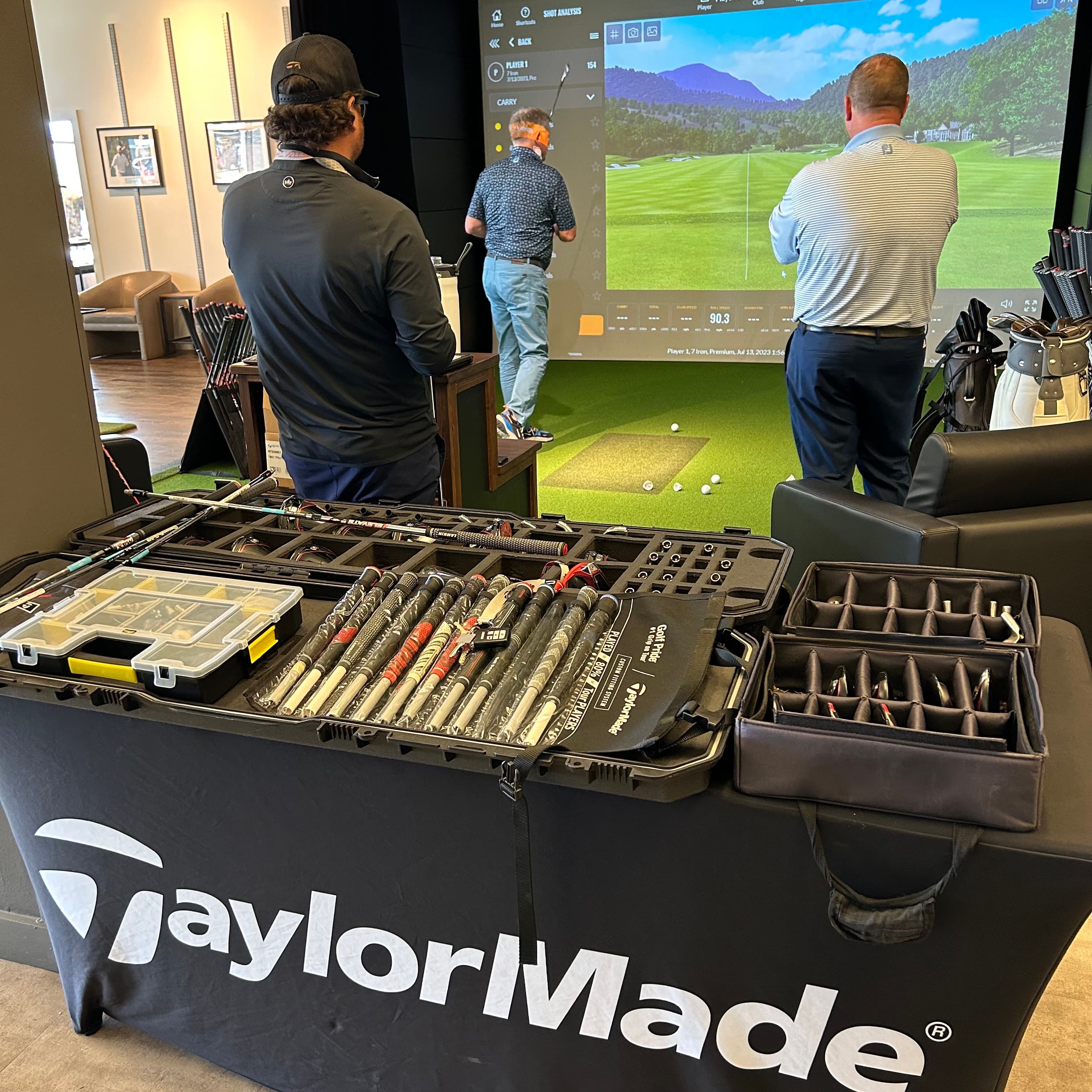 Burloak Indoor Golf - Image 4