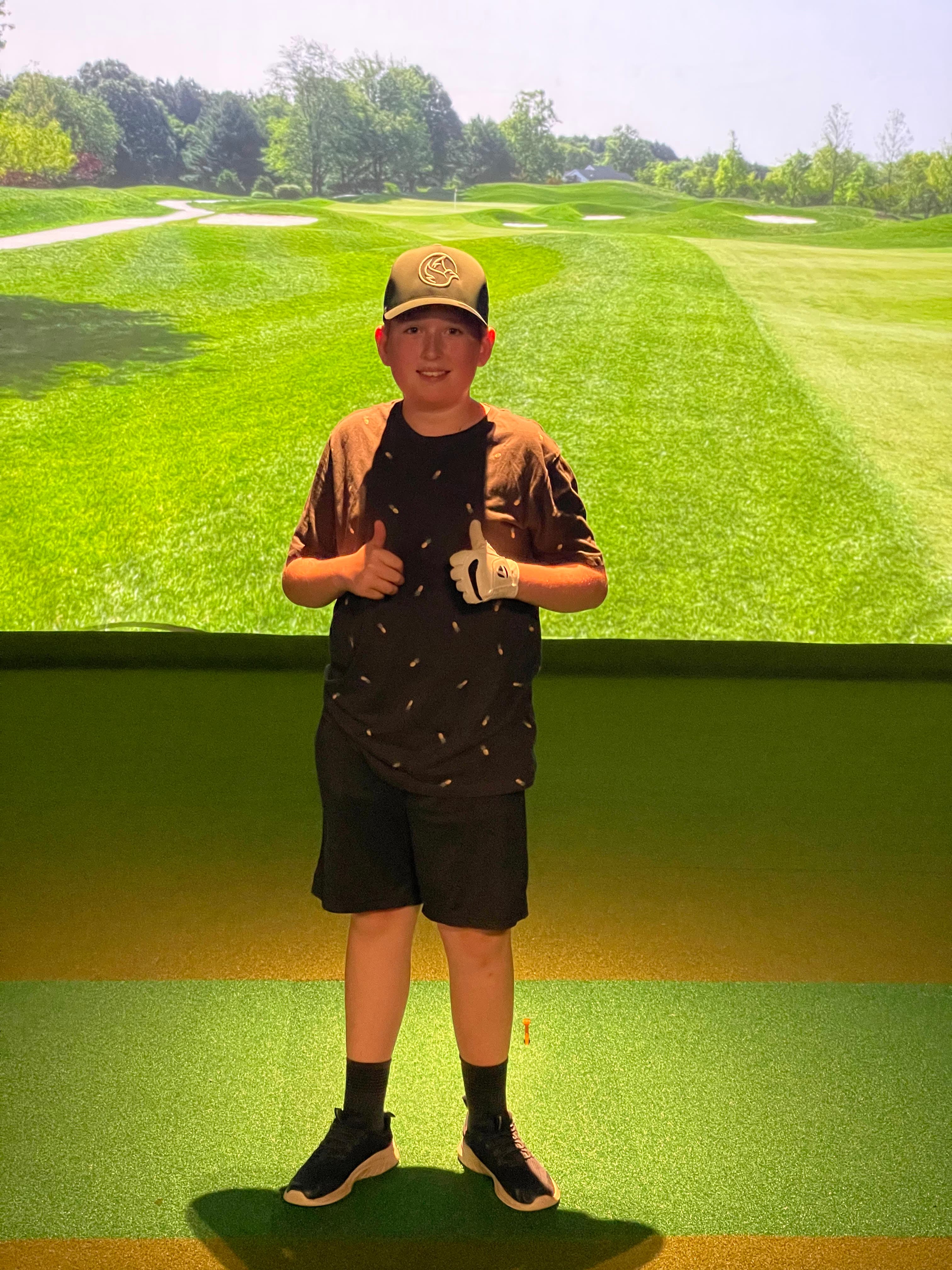 Birds Golf Sports Lounge - Image 4