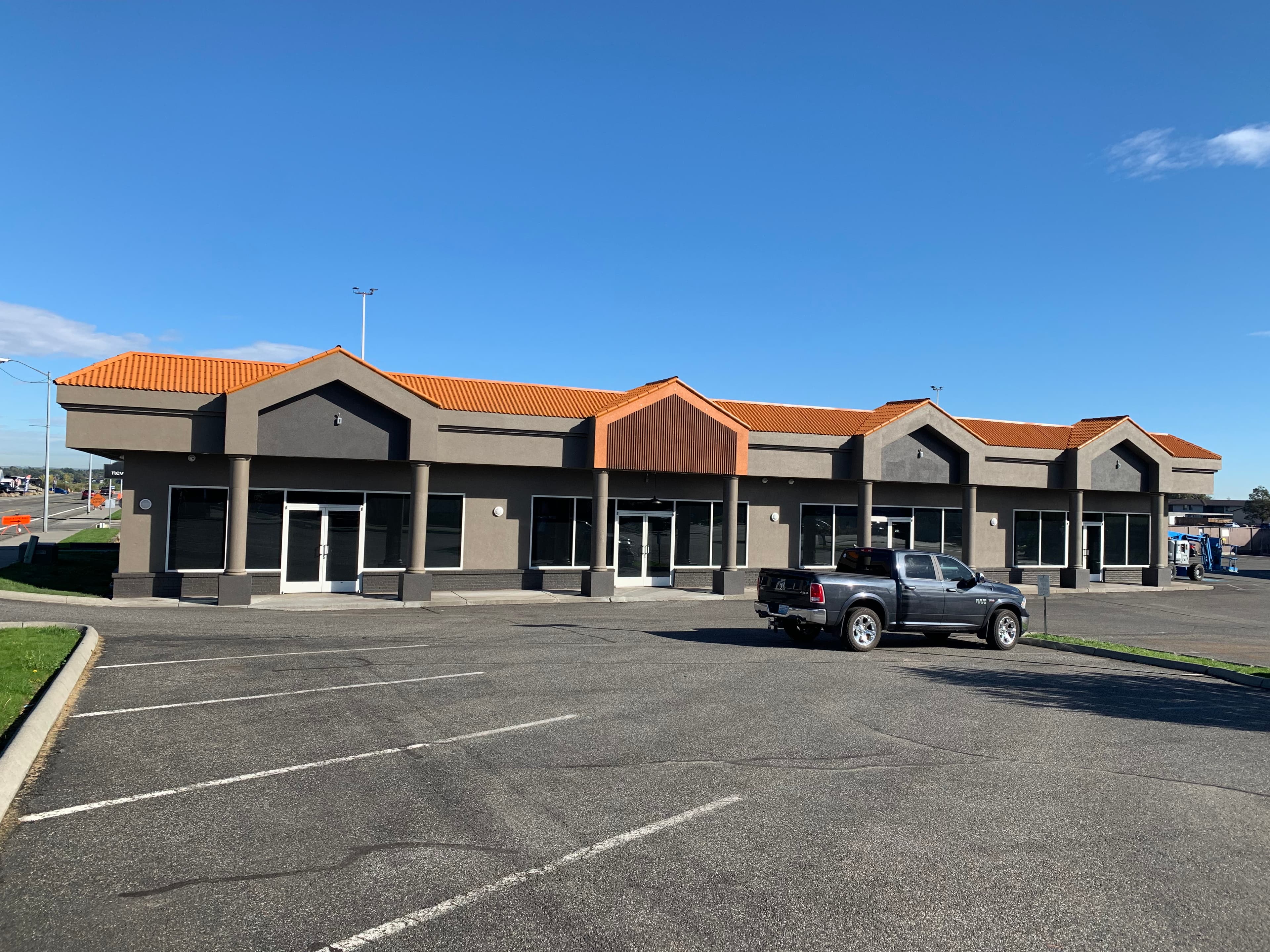 Divots Golf Richland - Image 10