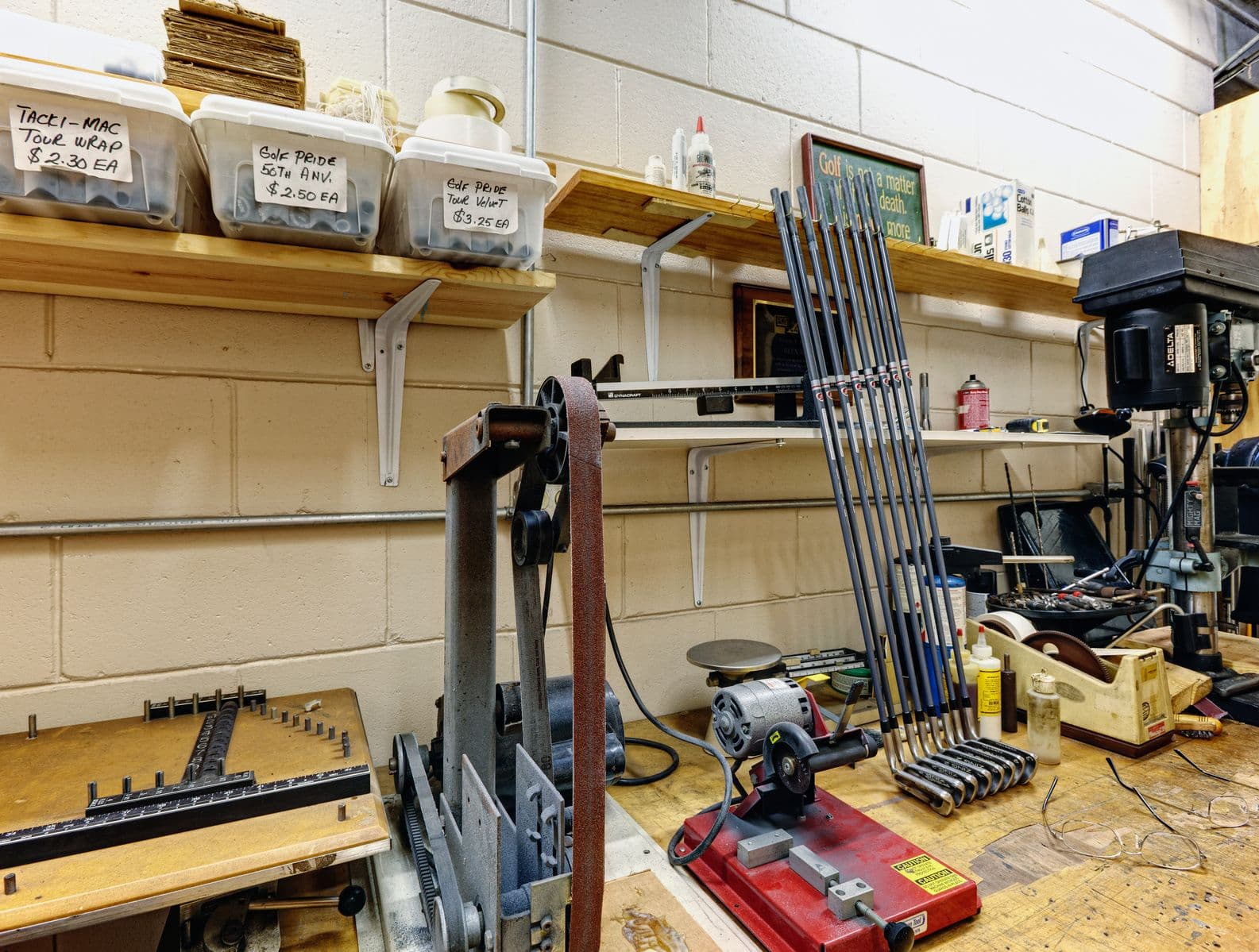 Tee it Up! Golf Lounge - Image 5