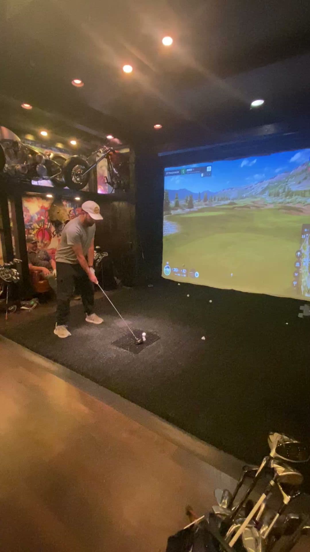 Speakeasy Golf Lounge - Image 2