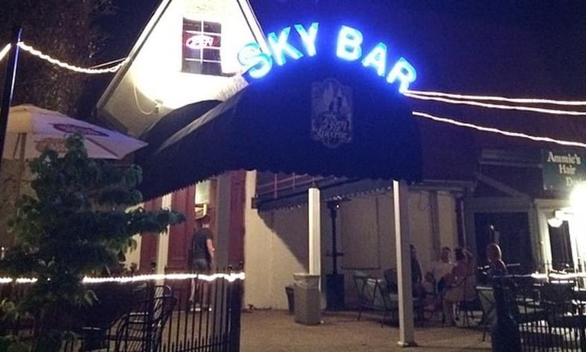 Sky Music Lounge - Image 1