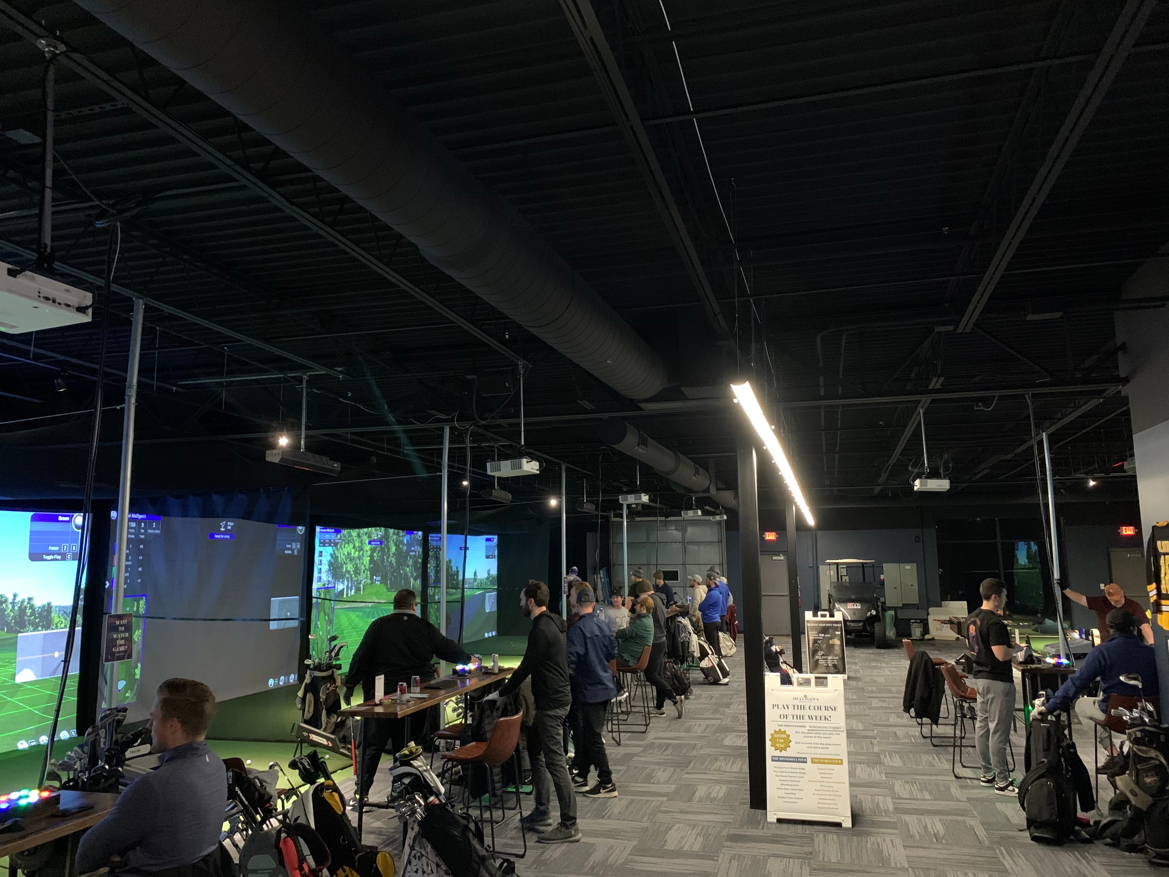 Mulligan's Indoor Golf - Image 1