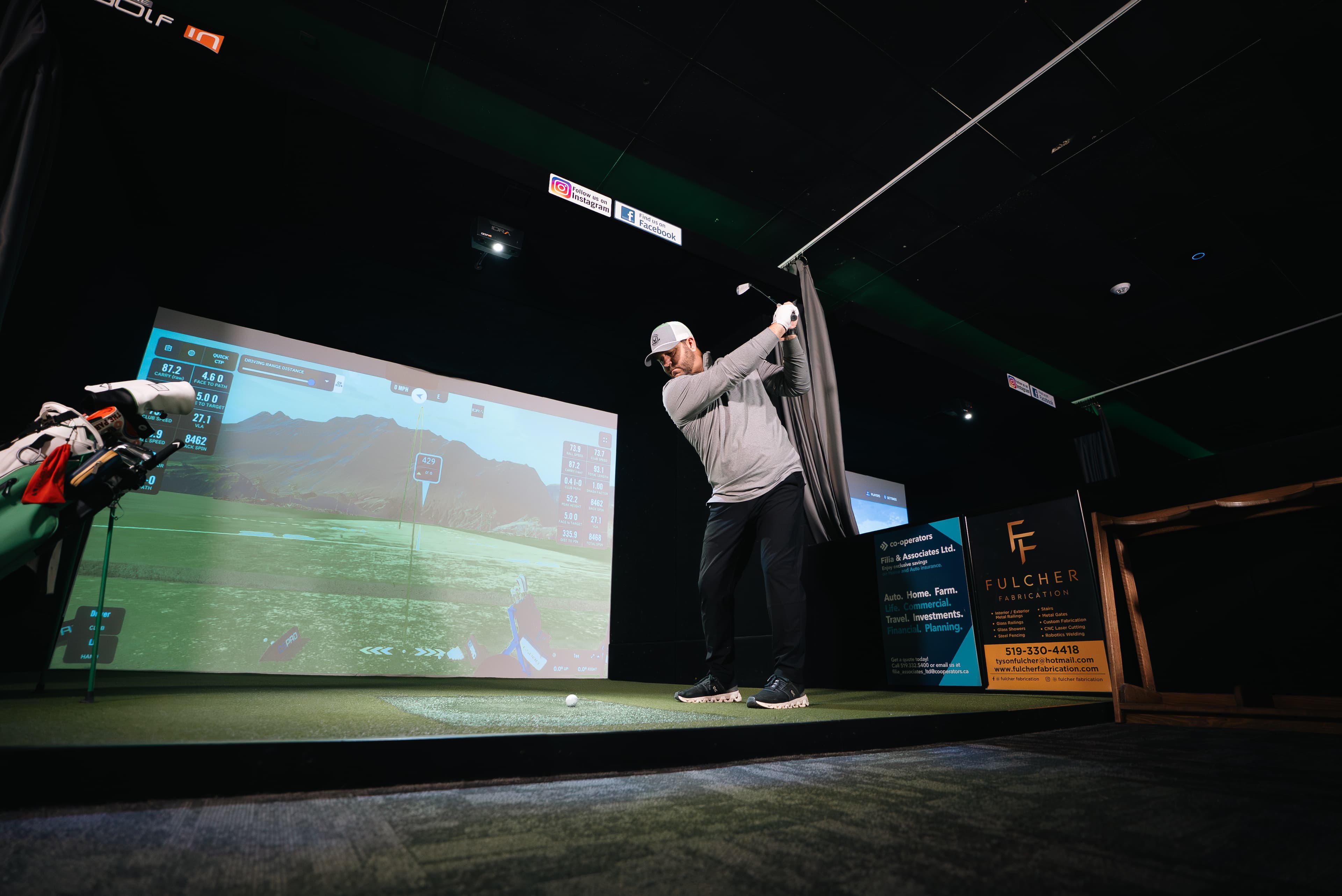 Sticks and Stones Indoor Golf